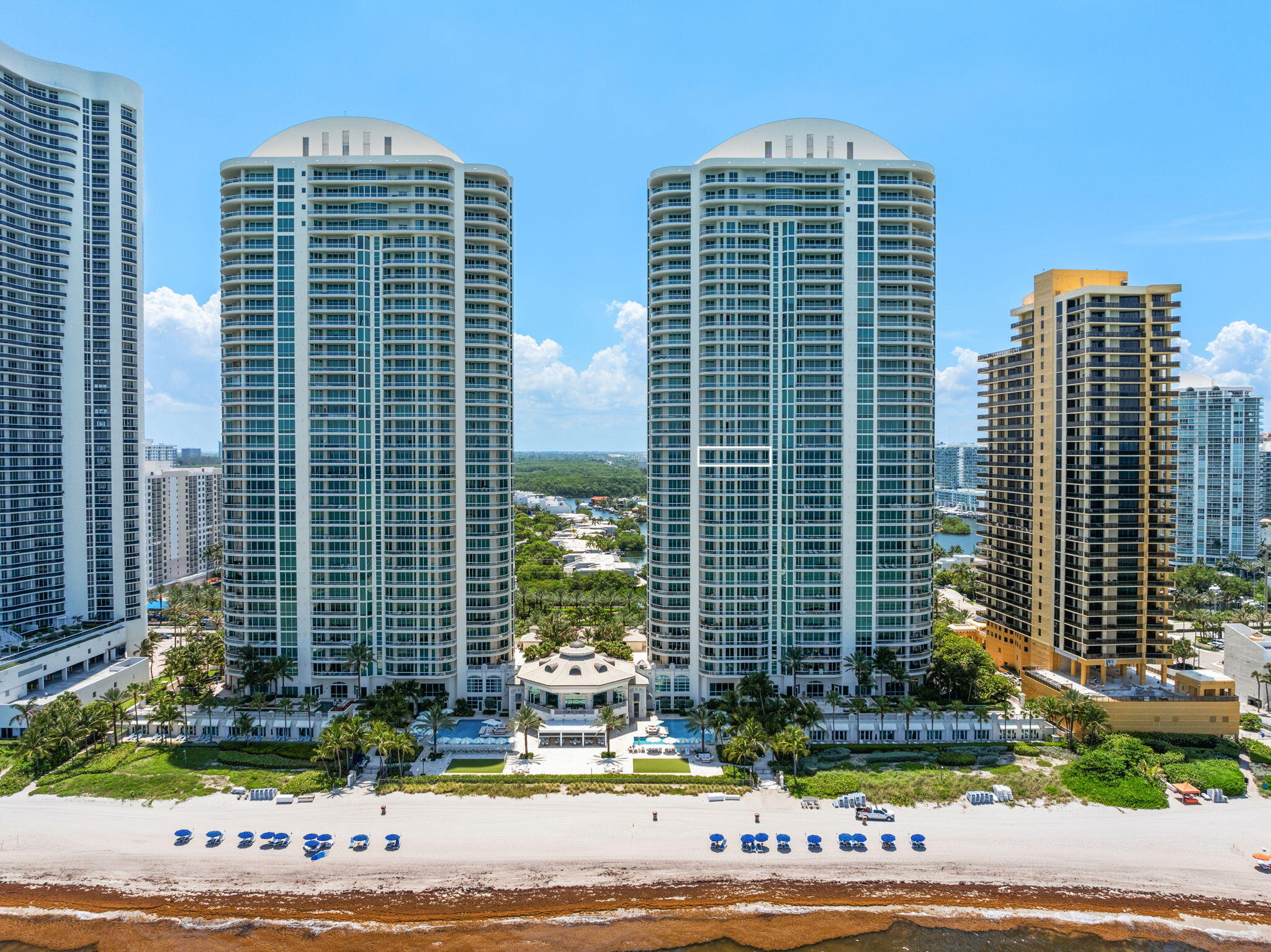 TURNBERRY OCEAN COLONY - Residential