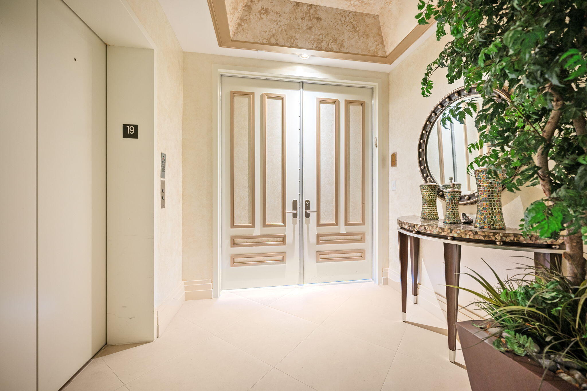 TURNBERRY OCEAN COLONY - Residential