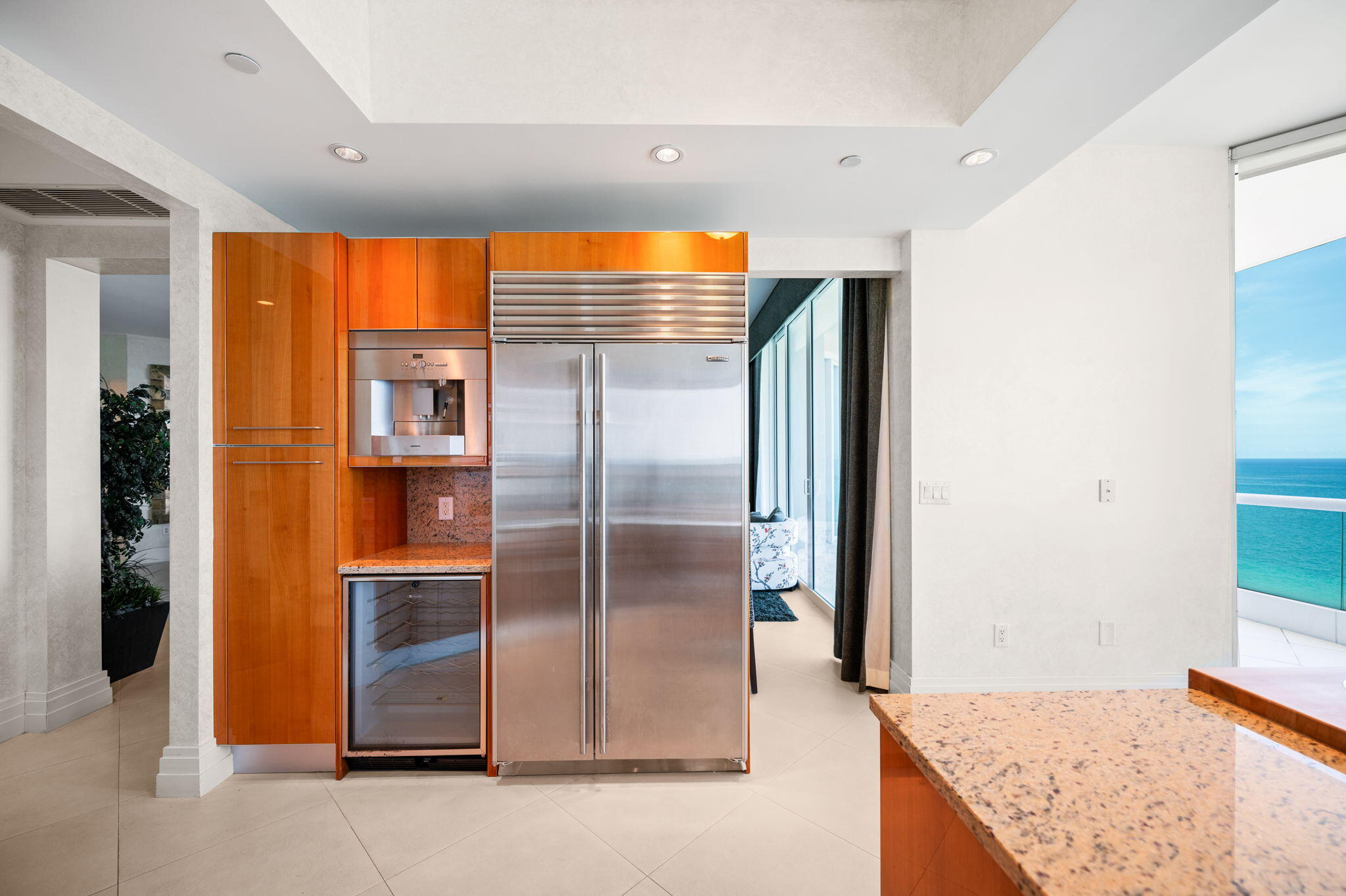 TURNBERRY OCEAN COLONY - Residential