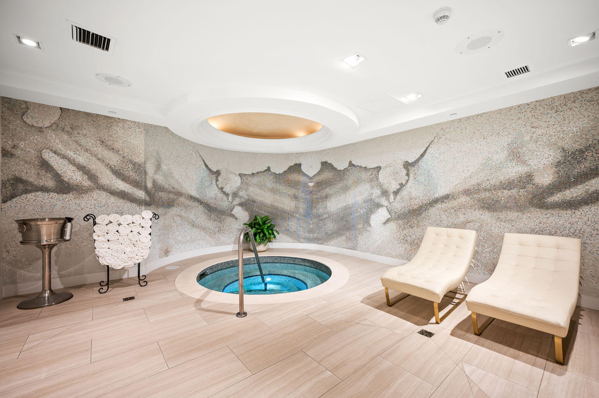 TURNBERRY OCEAN COLONY - Residential