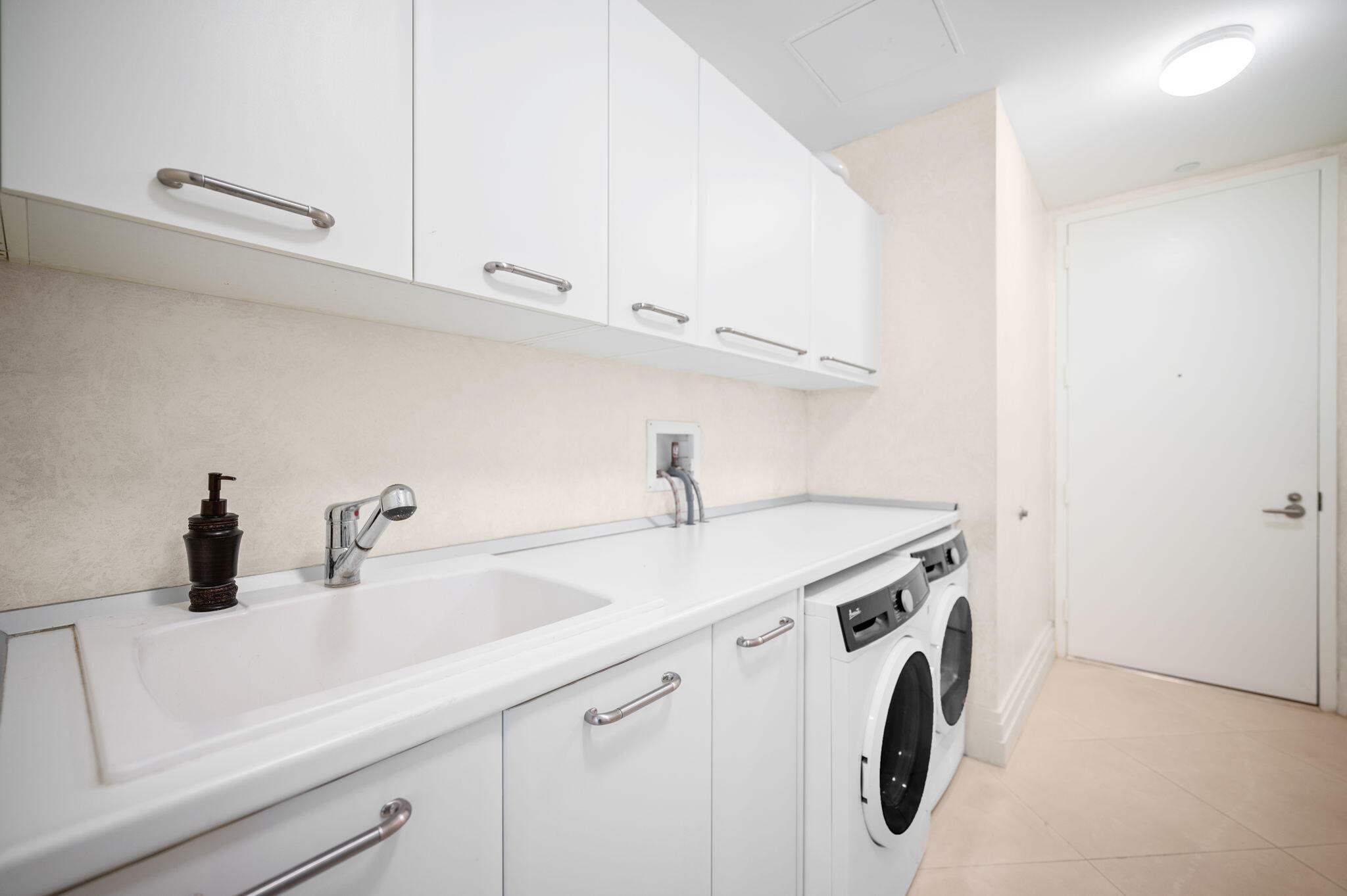 TURNBERRY OCEAN COLONY - Residential