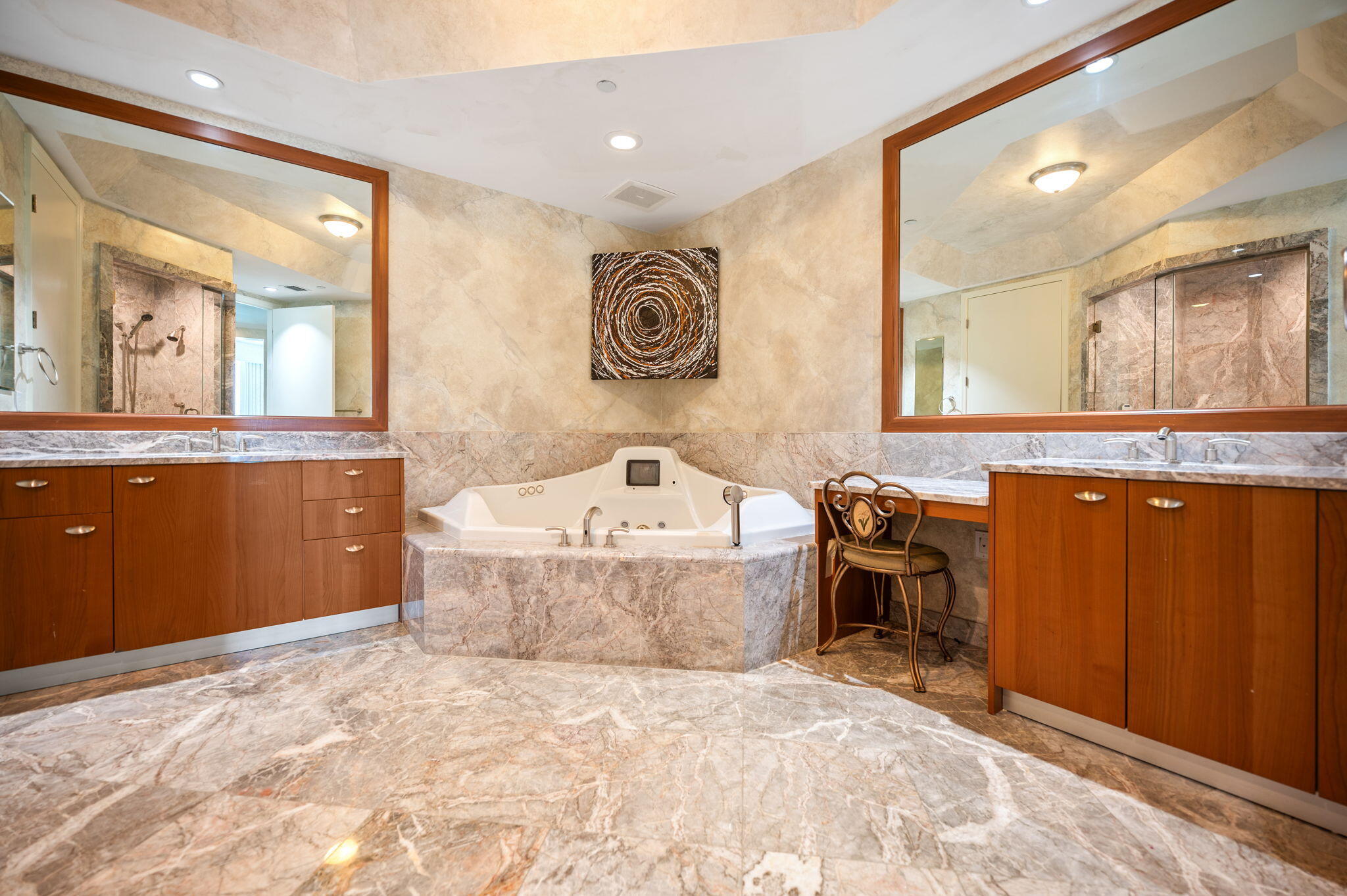 TURNBERRY OCEAN COLONY - Residential