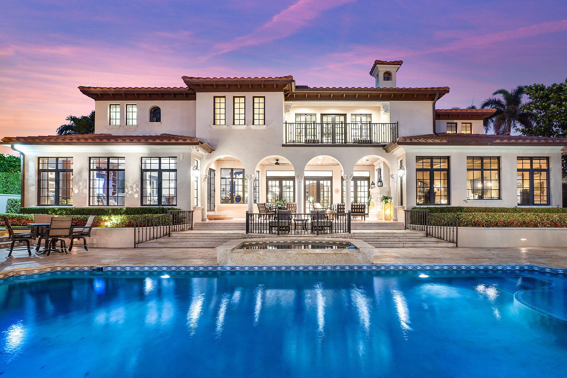 ROYAL PALM YACHT & COUNTRY CLUB - Residential