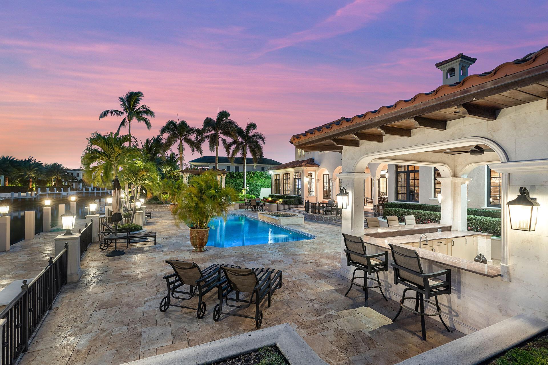 ROYAL PALM YACHT & COUNTRY CLUB - Residential