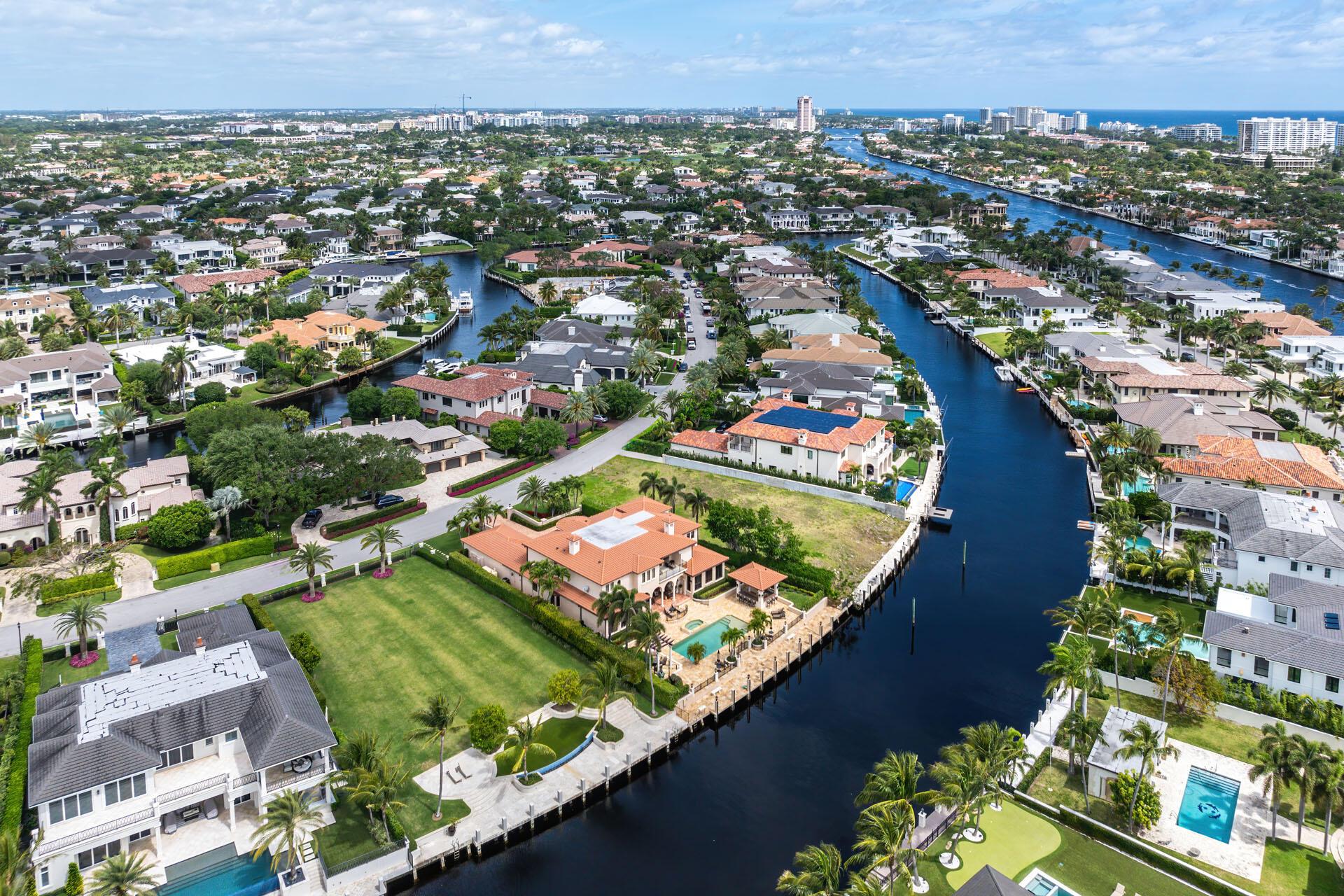 ROYAL PALM YACHT & COUNTRY CLUB - Residential