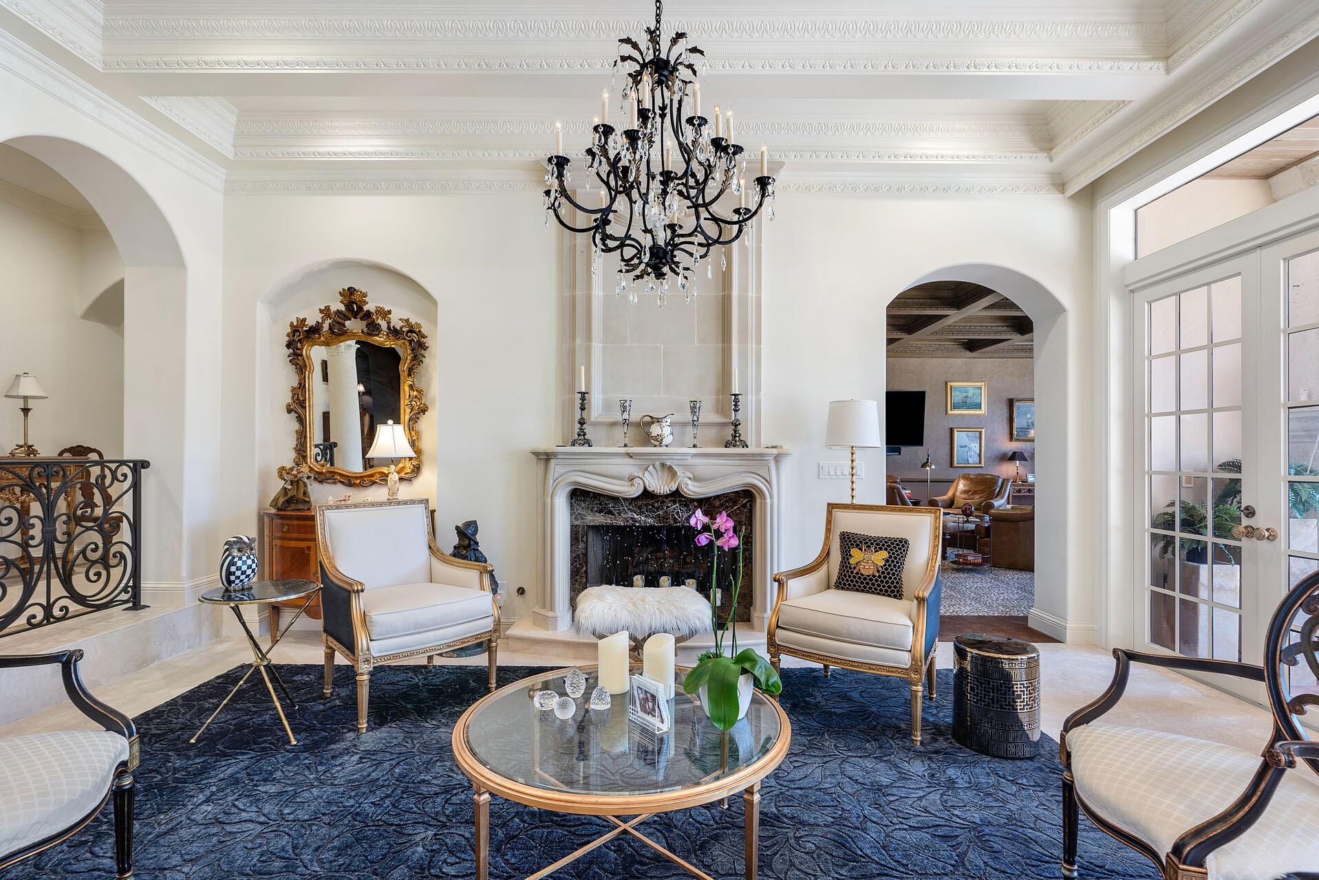 ROYAL PALM YACHT & COUNTRY CLUB - Residential