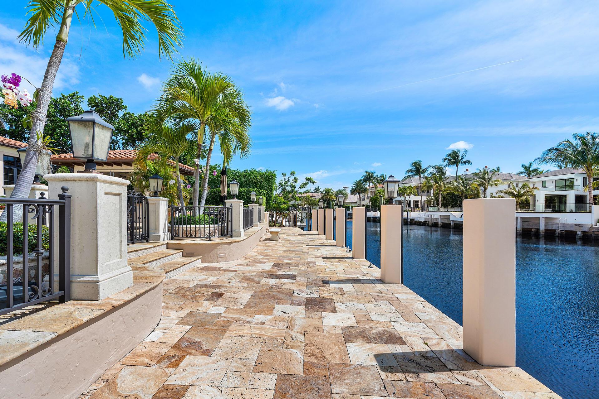 ROYAL PALM YACHT & COUNTRY CLUB - Residential