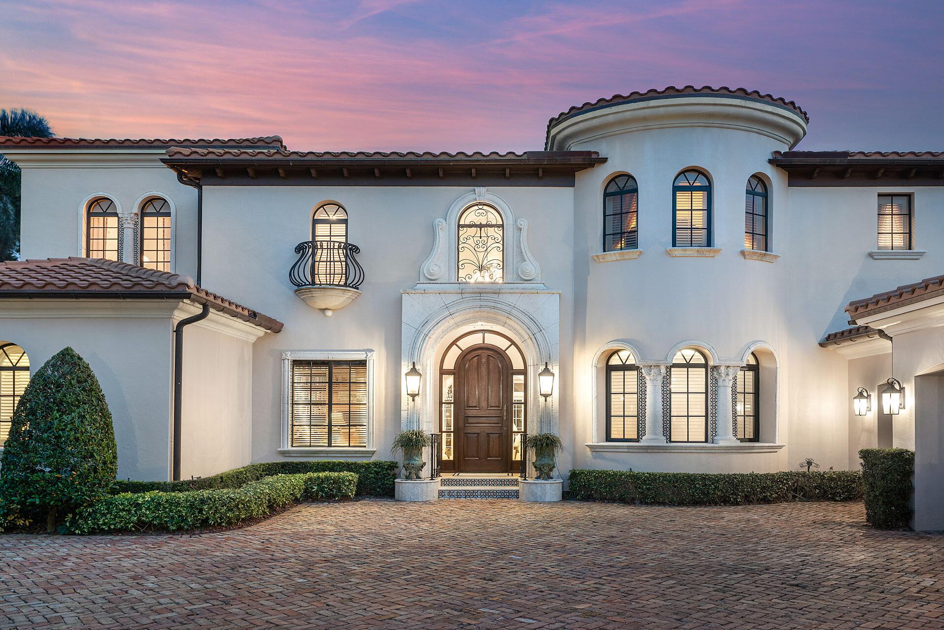 ROYAL PALM YACHT & COUNTRY CLUB - Residential