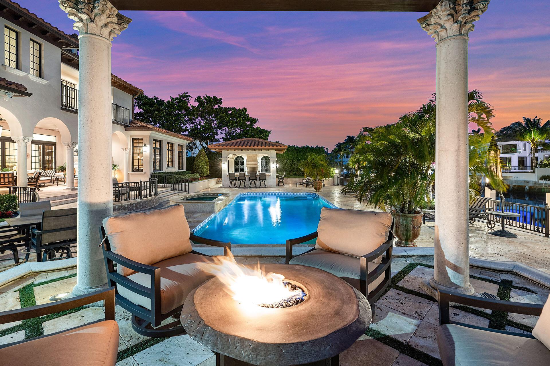 ROYAL PALM YACHT & COUNTRY CLUB - Residential