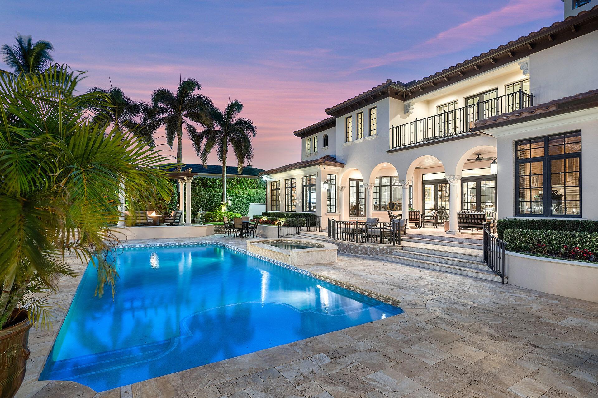 ROYAL PALM YACHT & COUNTRY CLUB - Residential