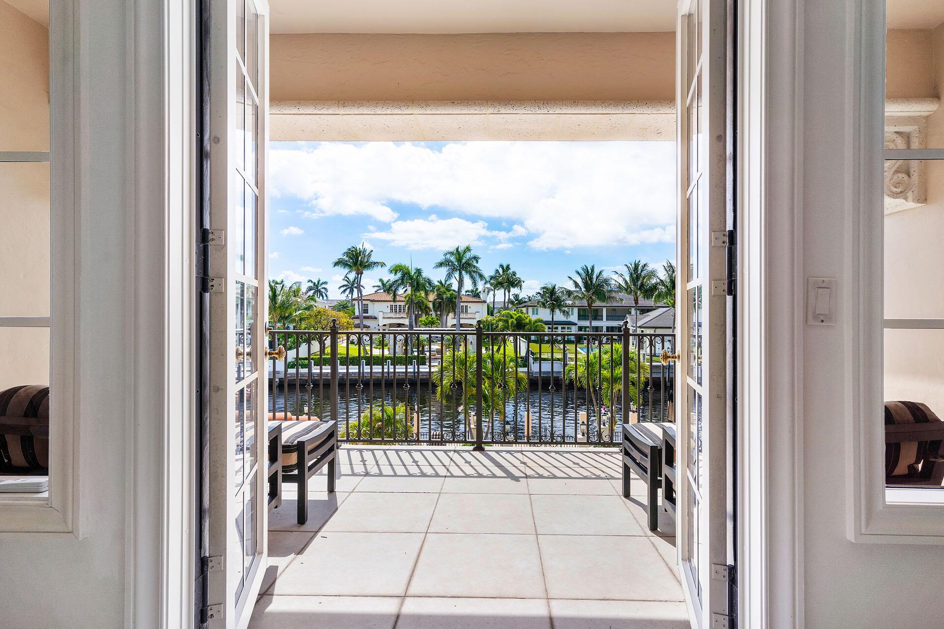 ROYAL PALM YACHT & COUNTRY CLUB - Residential