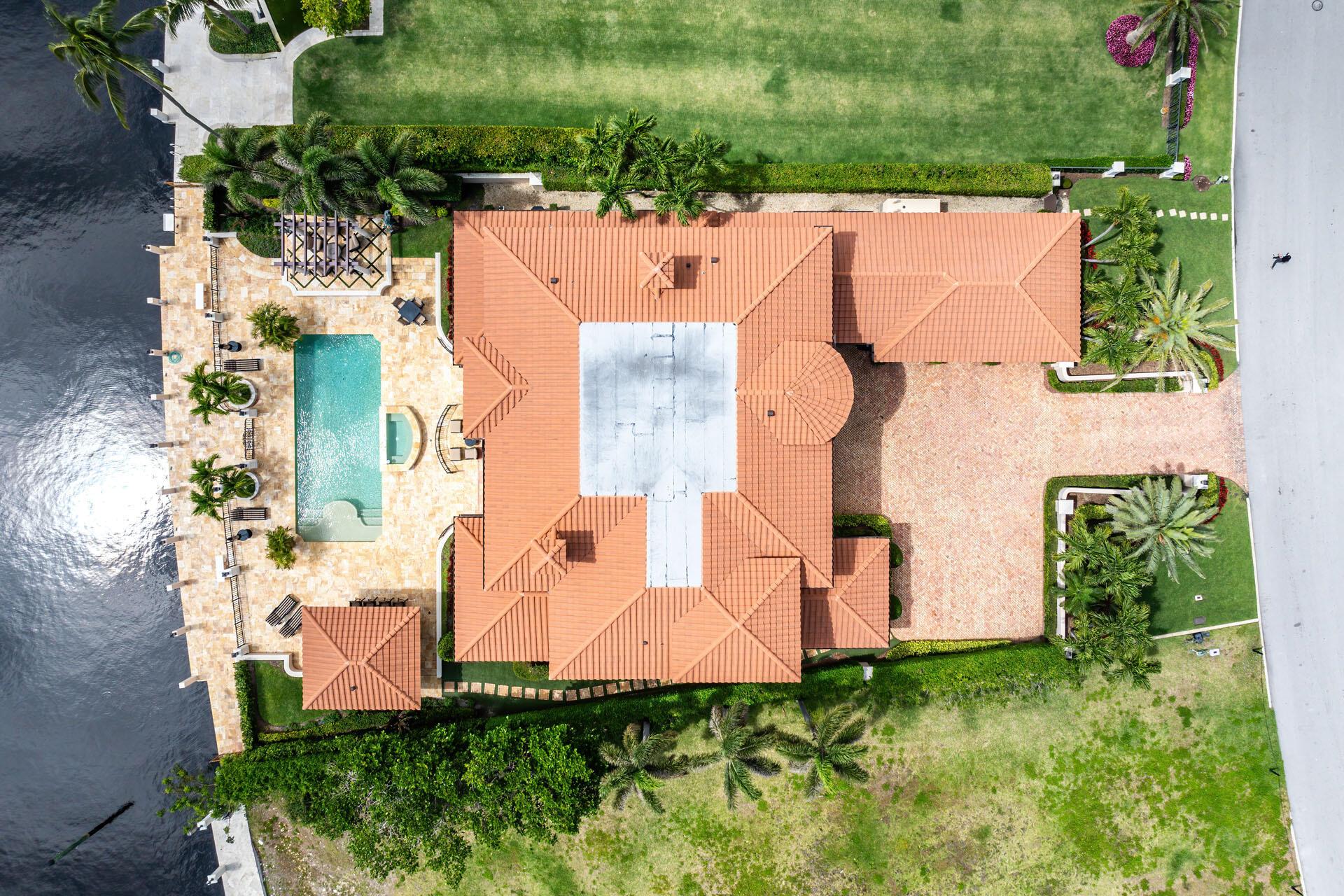 ROYAL PALM YACHT & COUNTRY CLUB - Residential