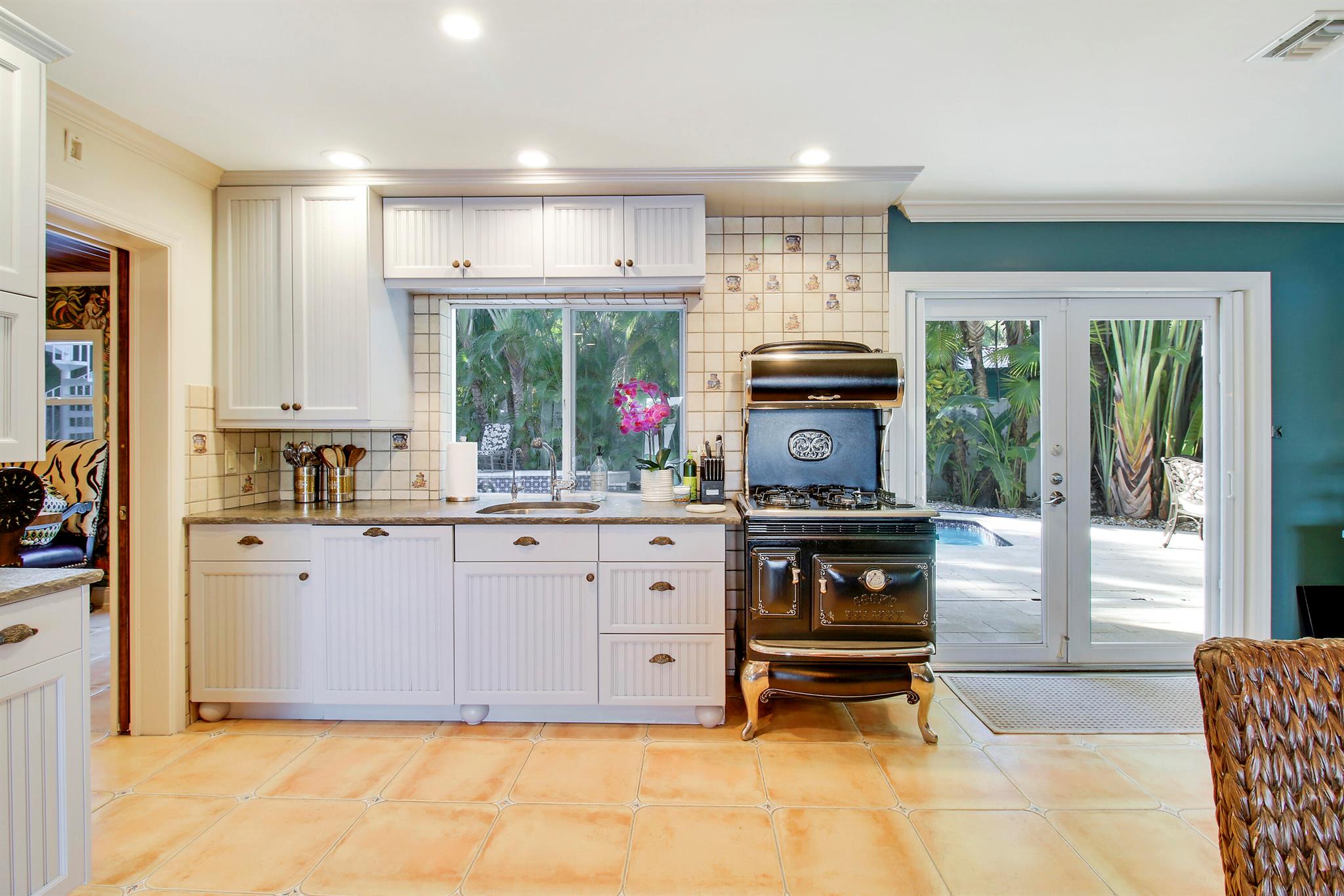 Gomez Grant W/O RVR - Residential