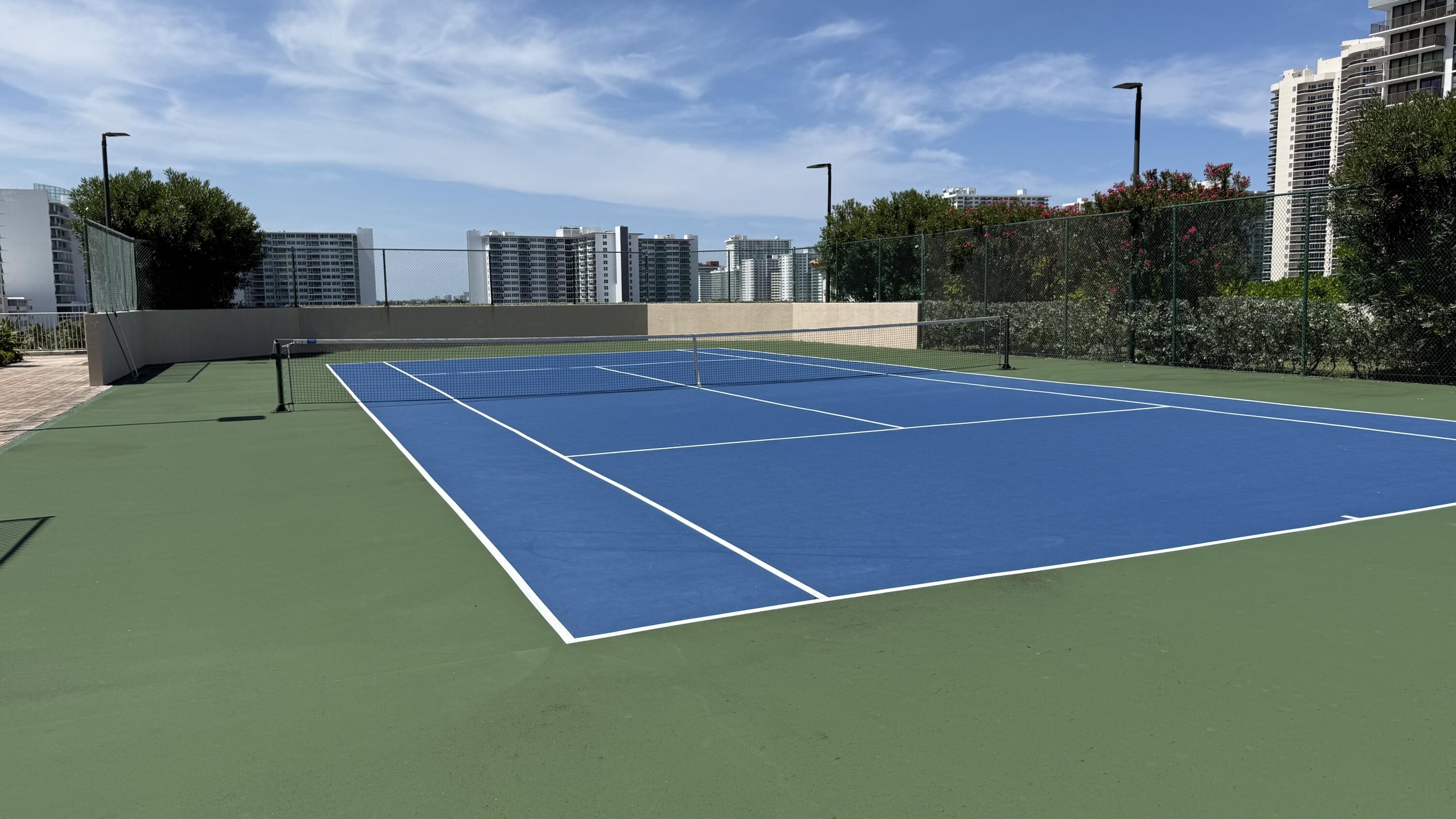 TIDES AT BRIDGESIDE SQUARE - Residential
