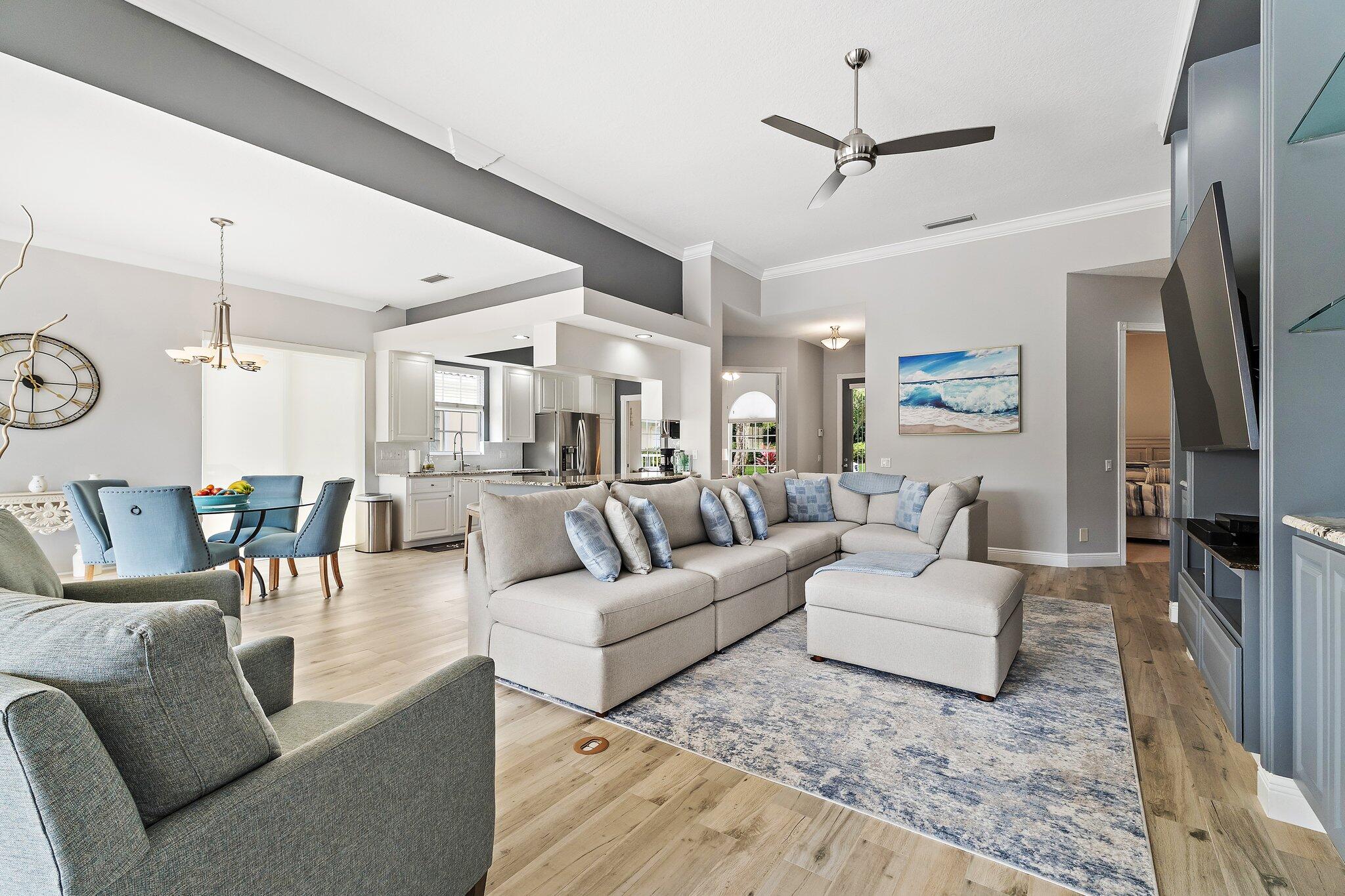 ISLES AT PALM BEACH GARDENS - Residential