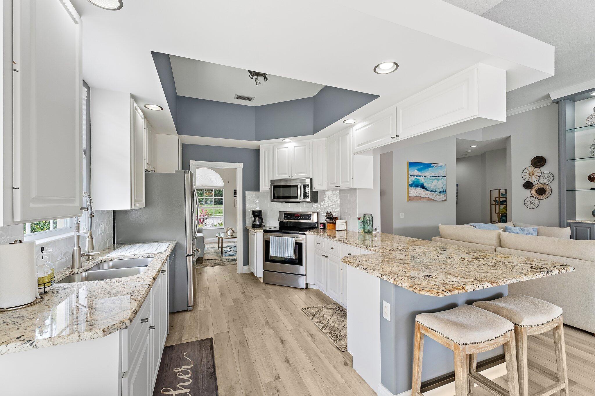 ISLES AT PALM BEACH GARDENS - Residential