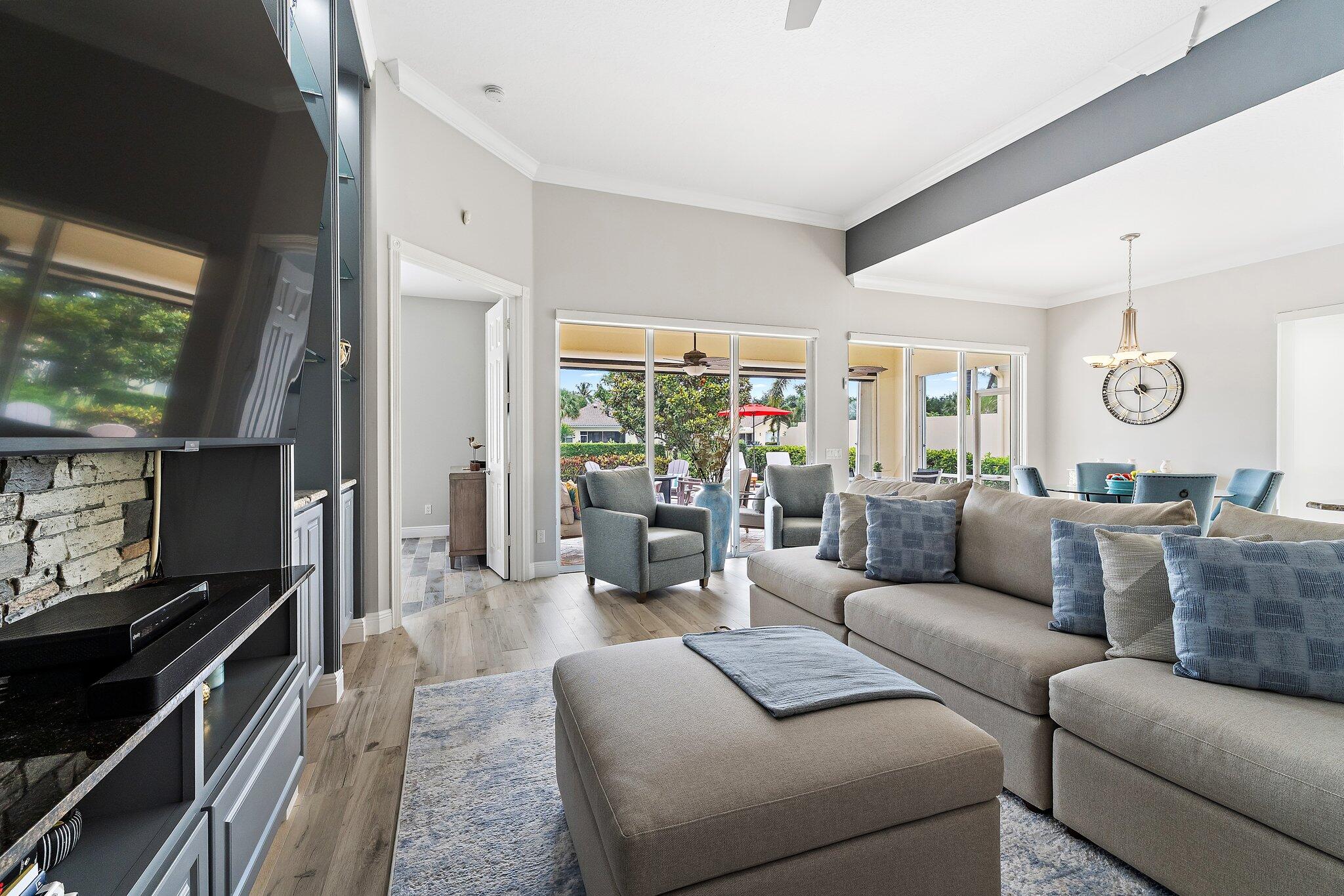 ISLES AT PALM BEACH GARDENS - Residential