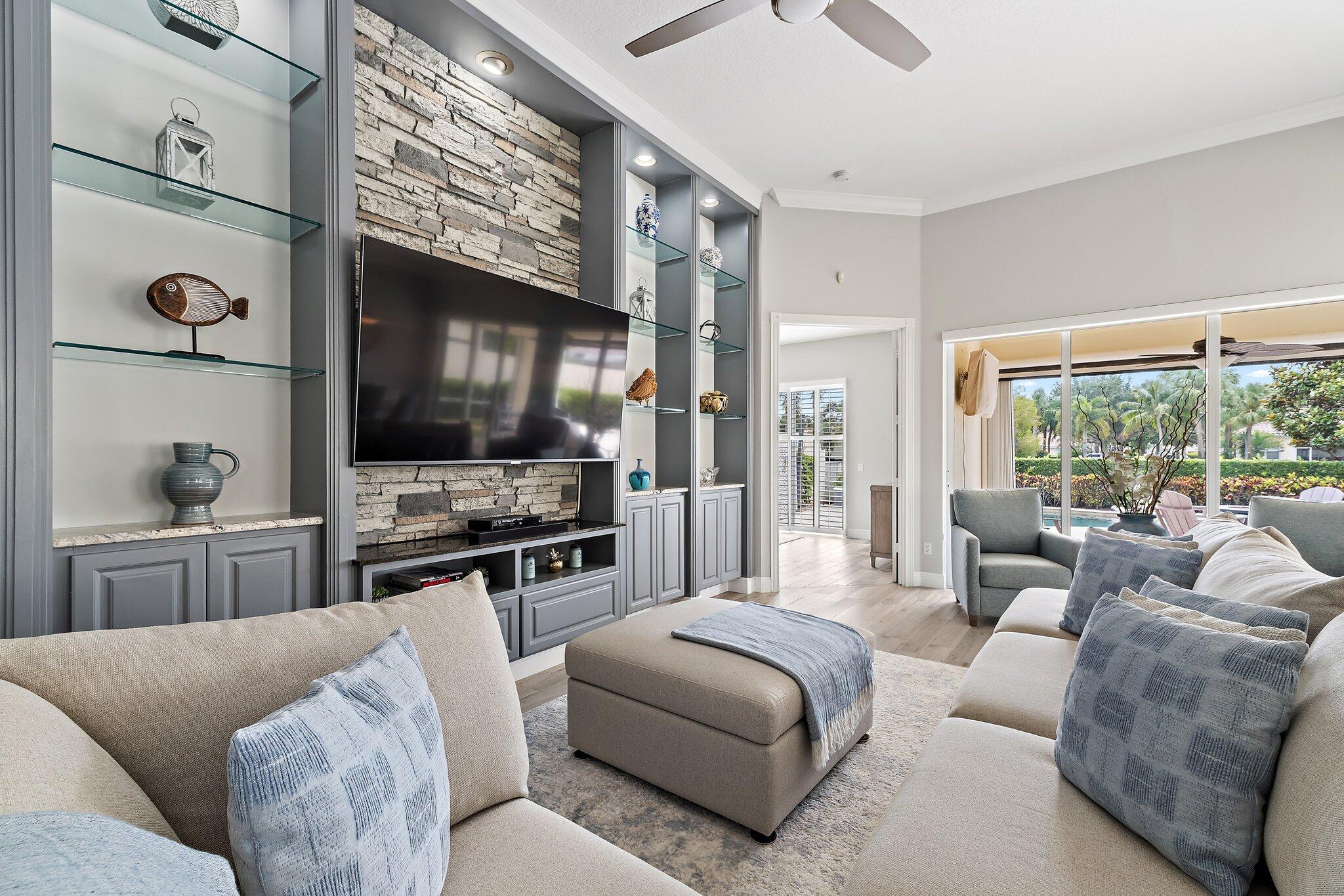ISLES AT PALM BEACH GARDENS - Residential