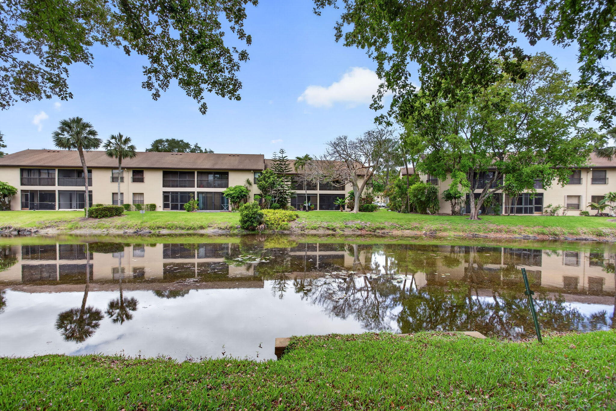 BAYWOOD VILLAGE III-B CONDO - Residential