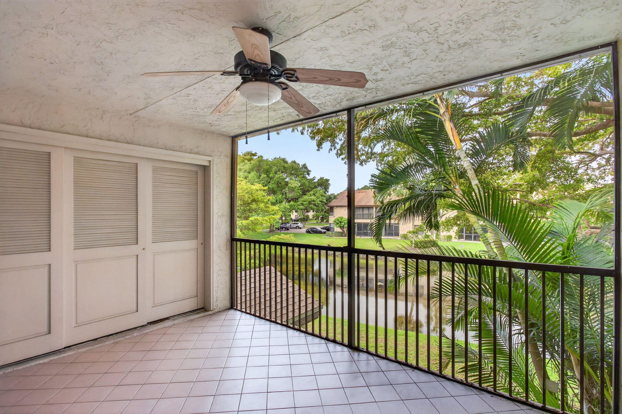 BAYWOOD VILLAGE III-B CONDO - Residential
