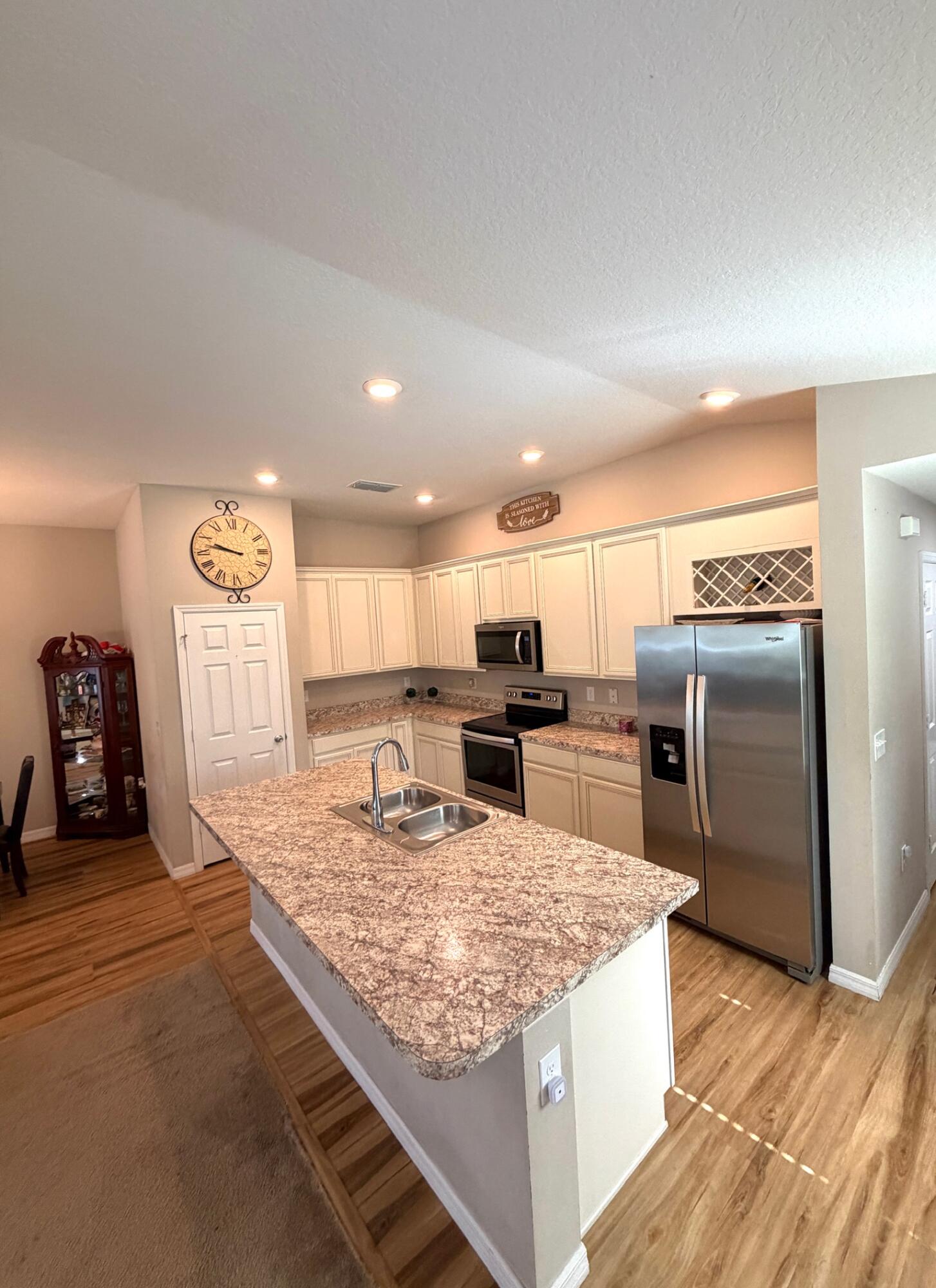 PINE TRACE THIRD REPLAT - Residential