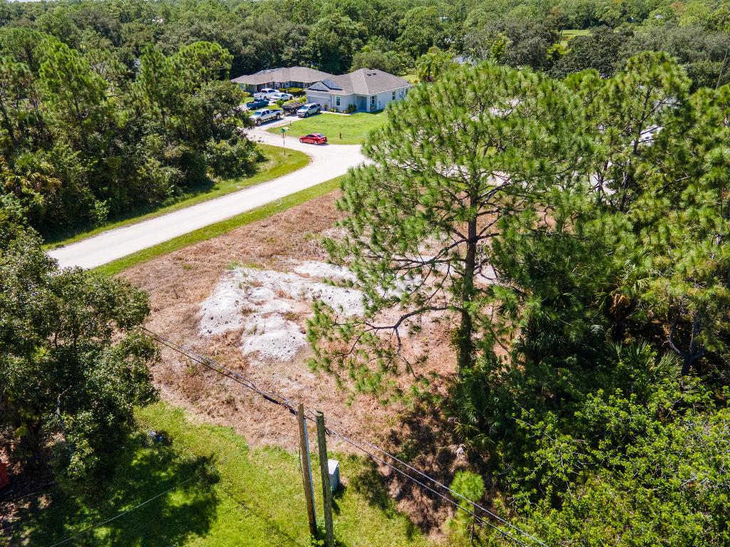 VERO LAKE ESTATES UNIT H-2 - Land