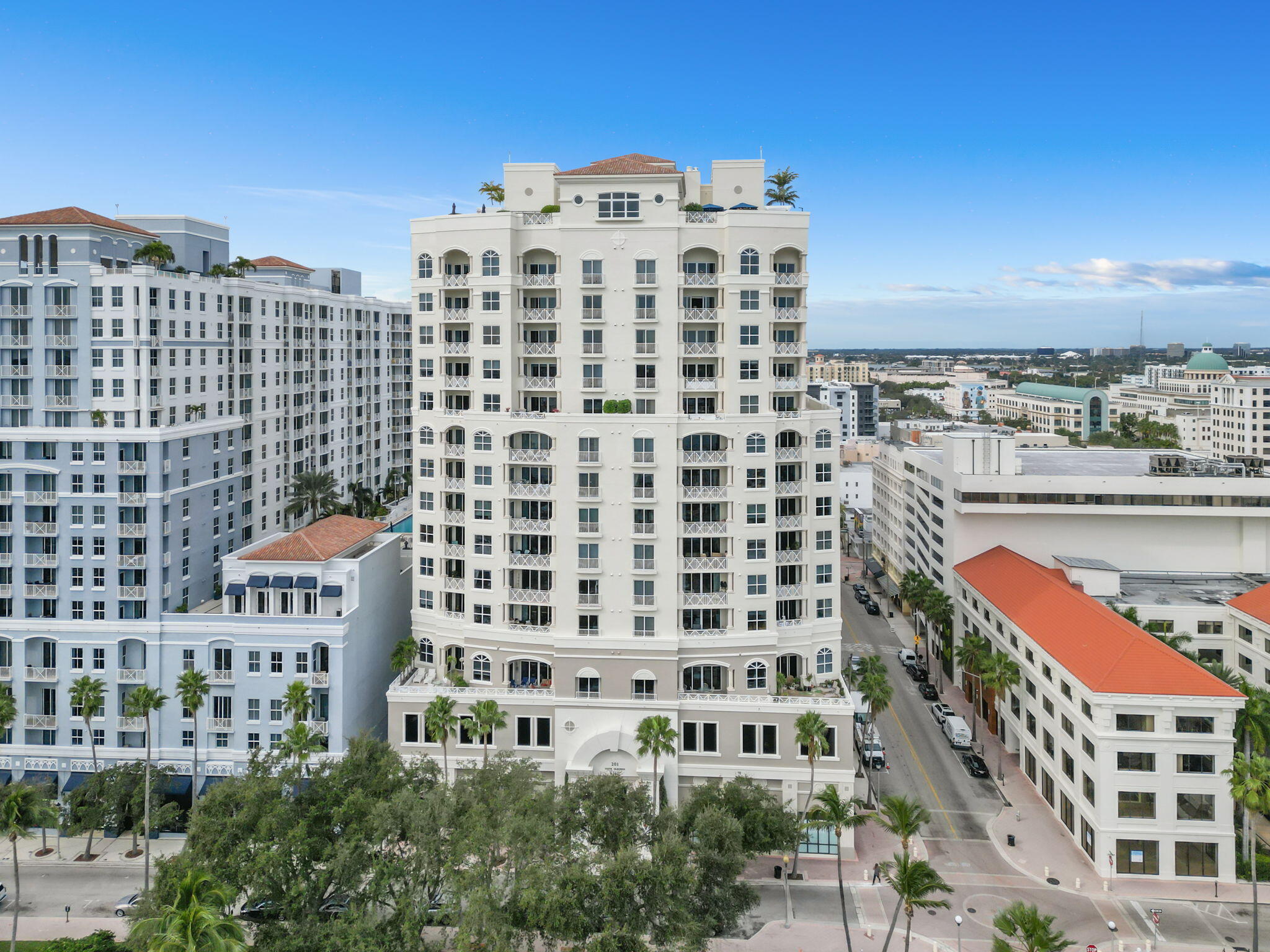 ESPLANADE GRANDE CONDO - Residential