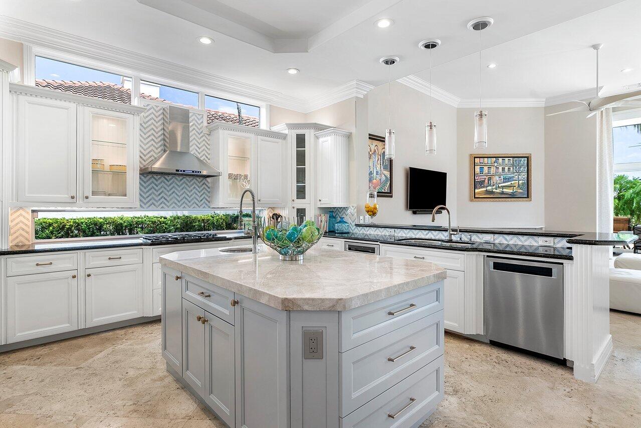 Royal Palm Yacht & Country Club - Residential