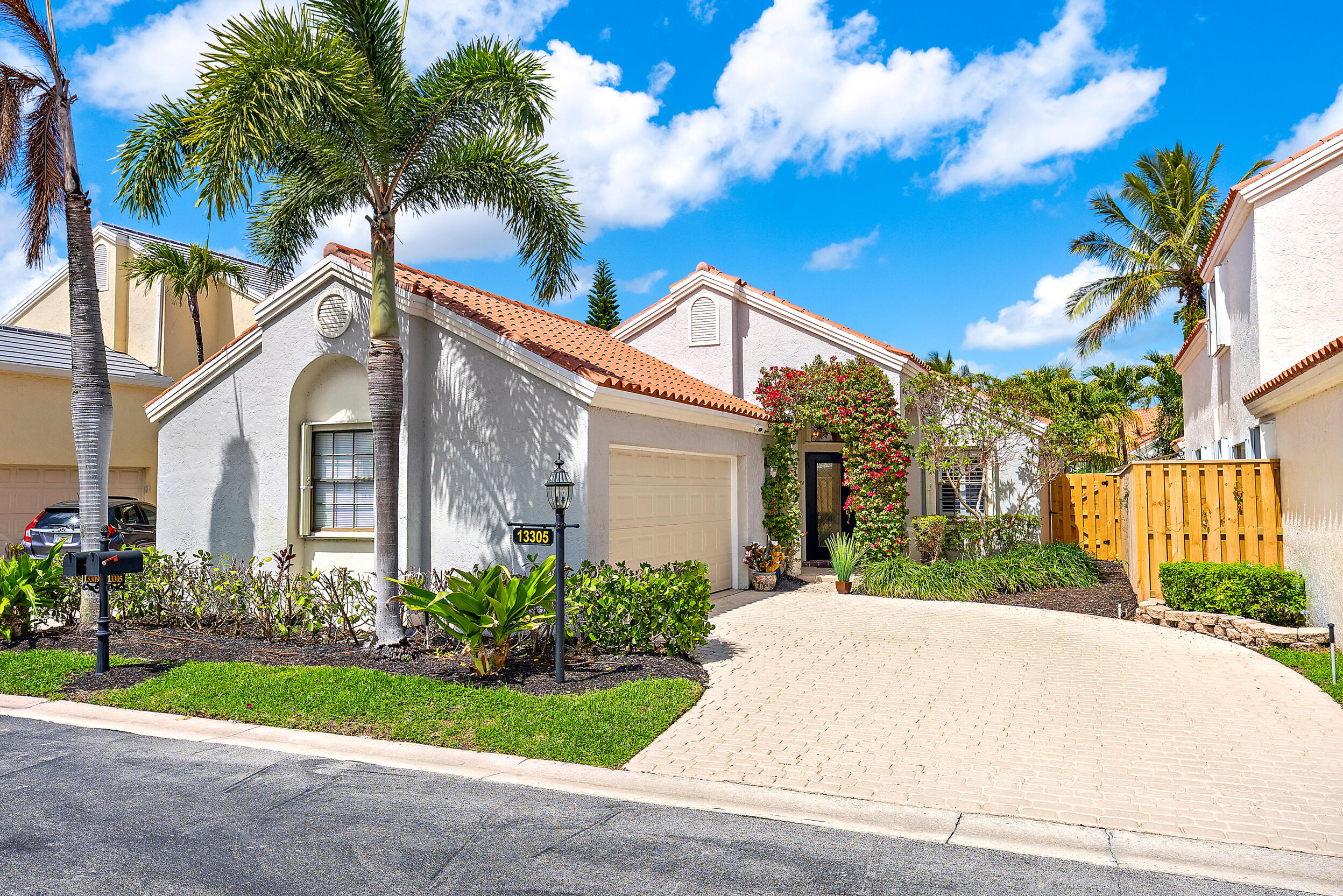 Crystal Pointe - Residential