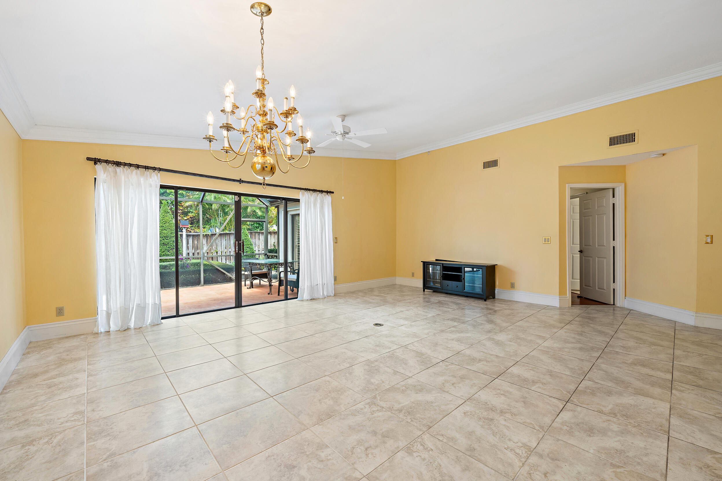 Crystal Pointe - Residential