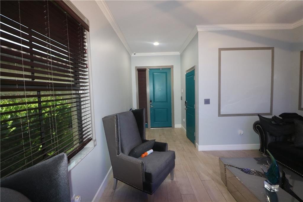 Central Parc South 182-17 - Residential