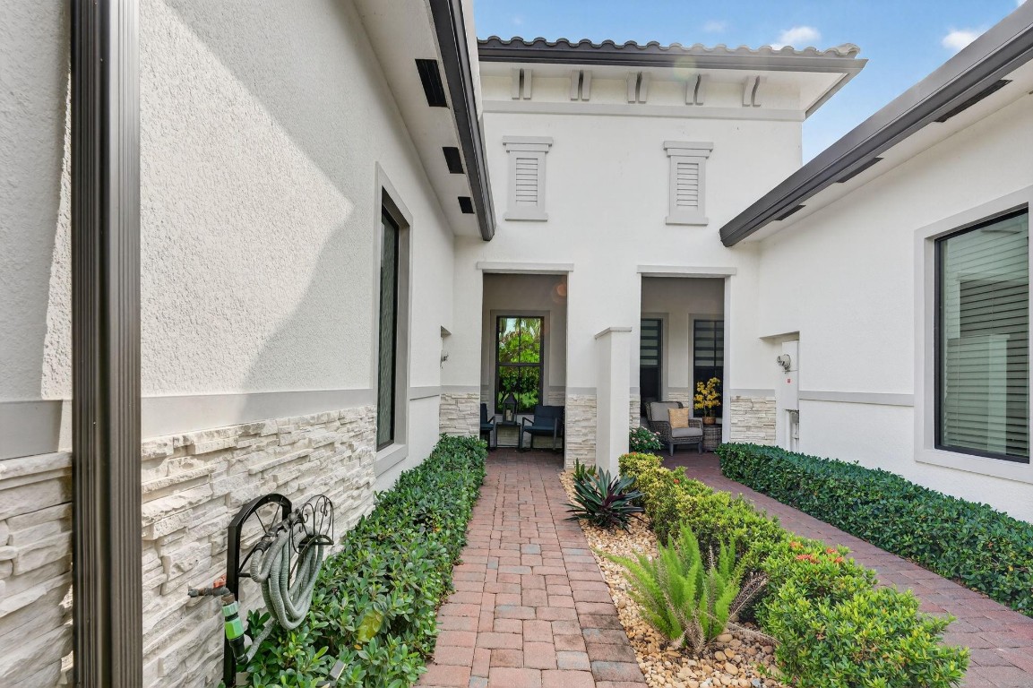 THE FALLS AT PARKLAND - Residential