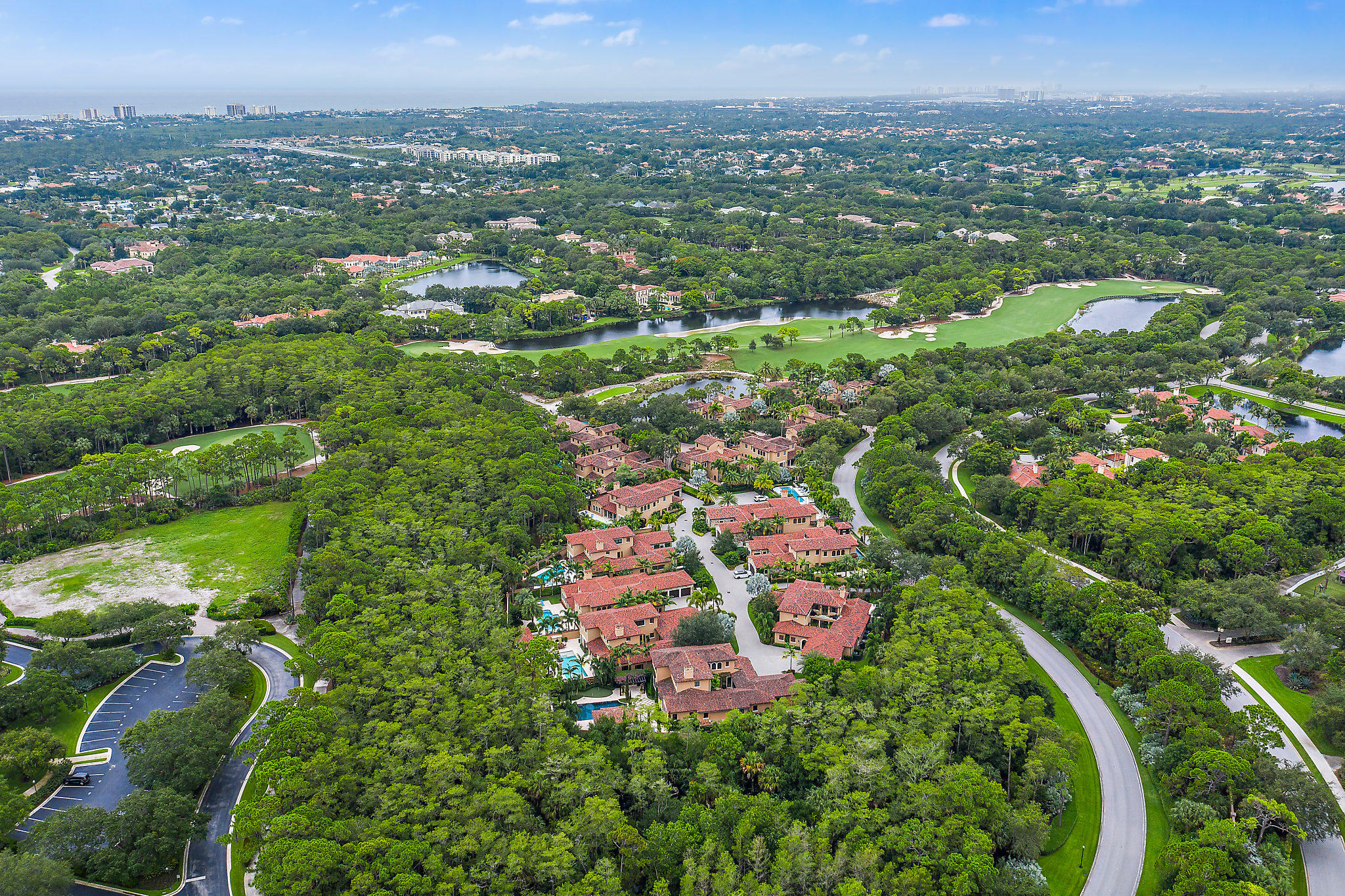 BEARS CLUB - Residential