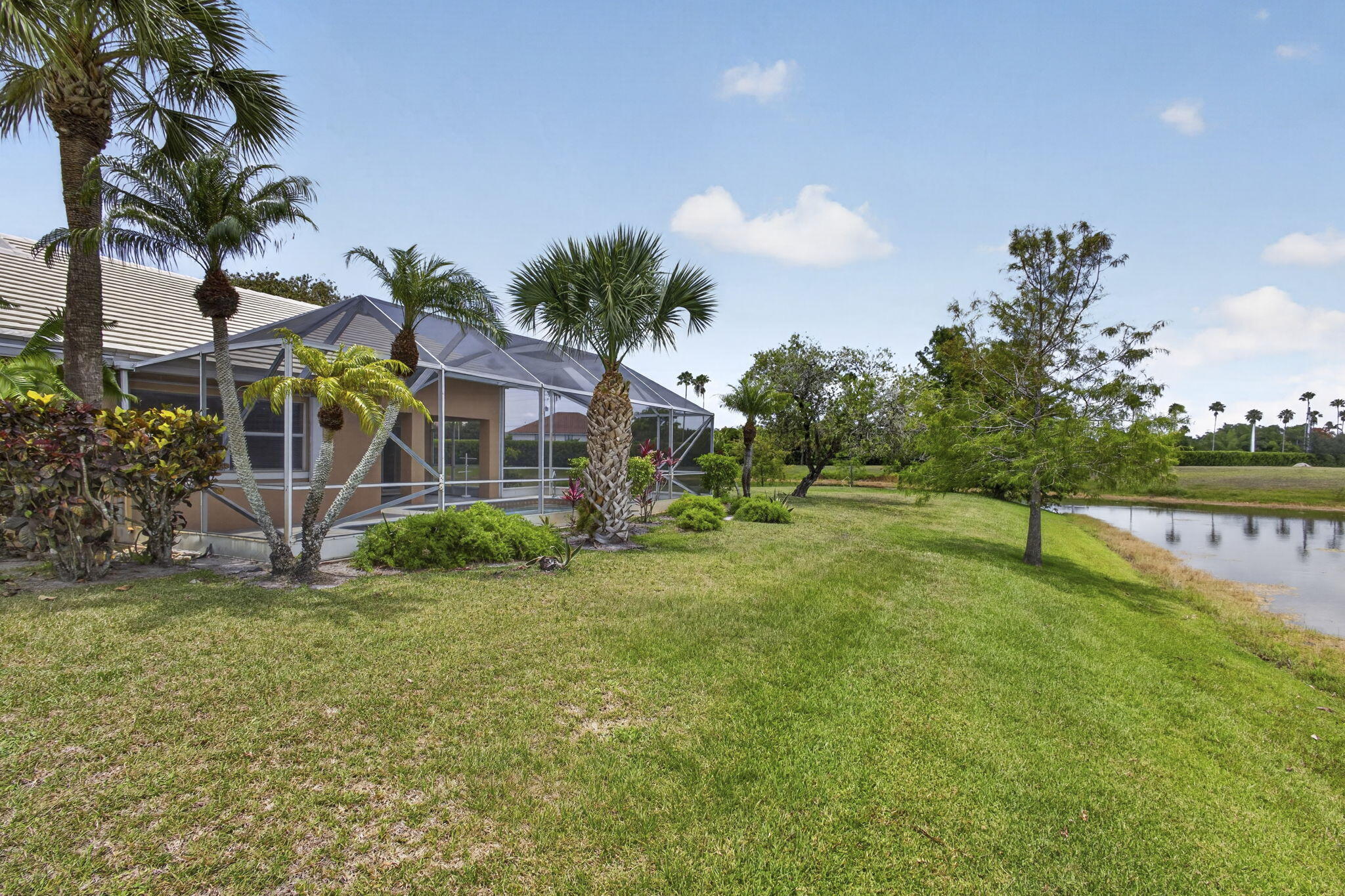 LAKEFIELD OF THE LANDINGS AT WELLINGTON 2B - Residential