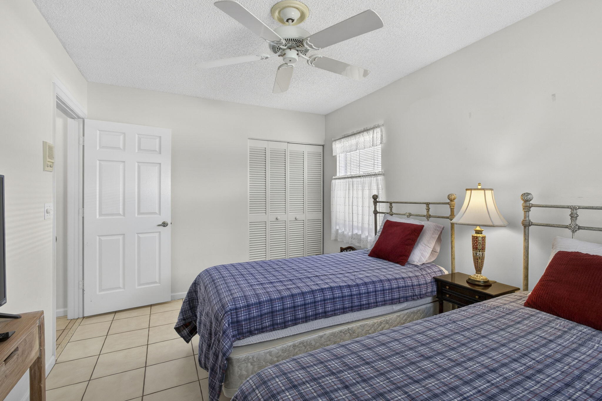 LAKEFIELD OF THE LANDINGS AT WELLINGTON 2B - Residential