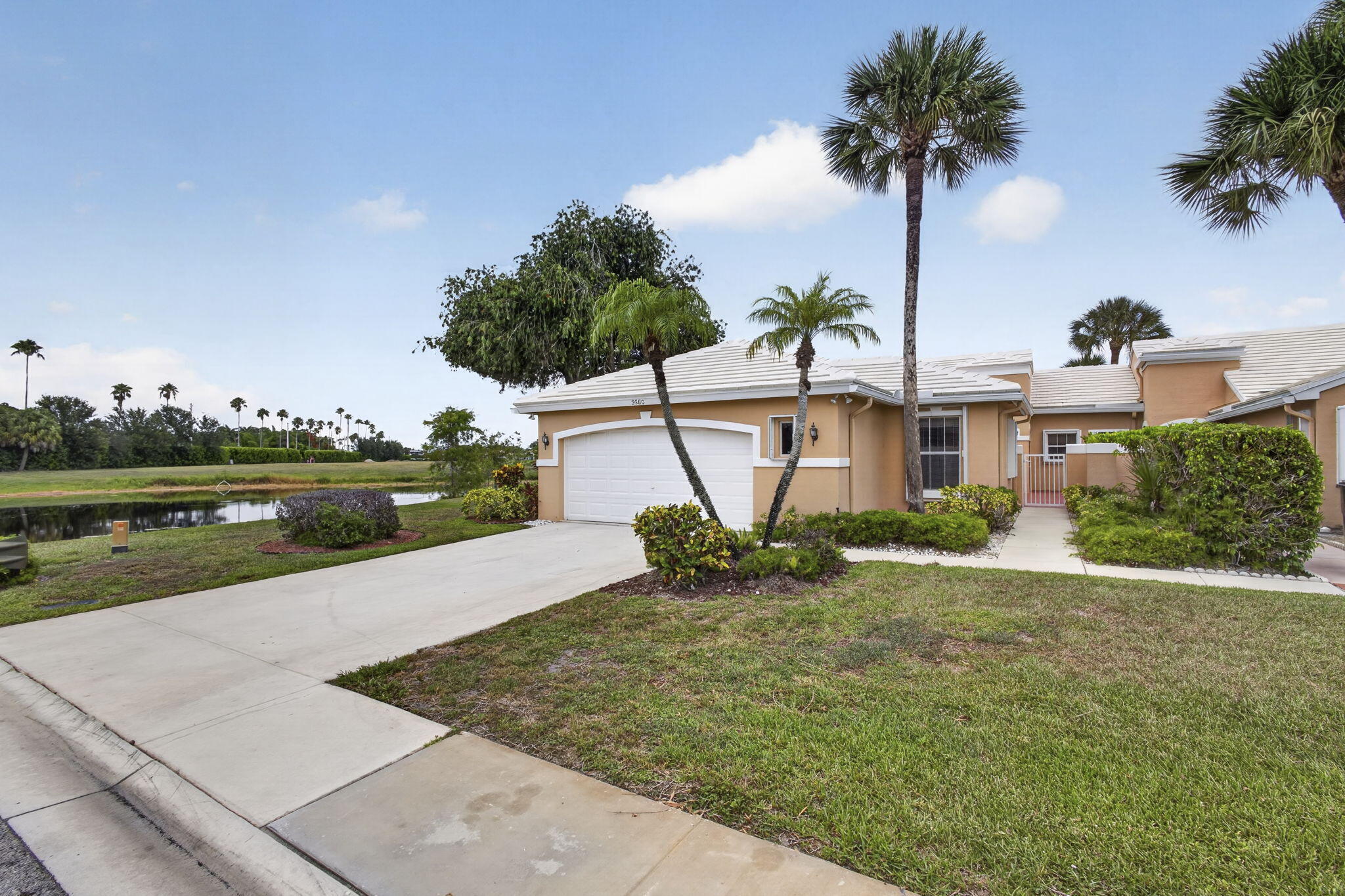 LAKEFIELD OF THE LANDINGS AT WELLINGTON 2B - Residential