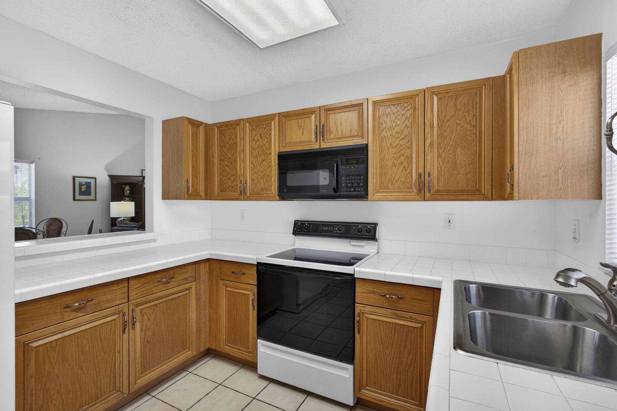 LAKEFIELD OF THE LANDINGS AT WELLINGTON 2B - Residential