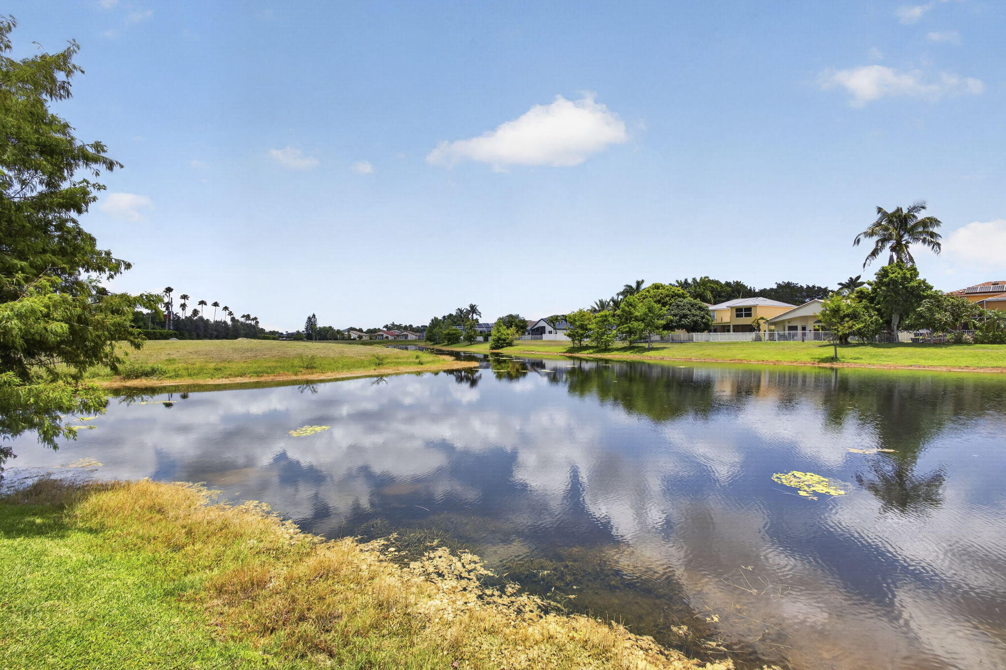 LAKEFIELD OF THE LANDINGS AT WELLINGTON 2B - Residential
