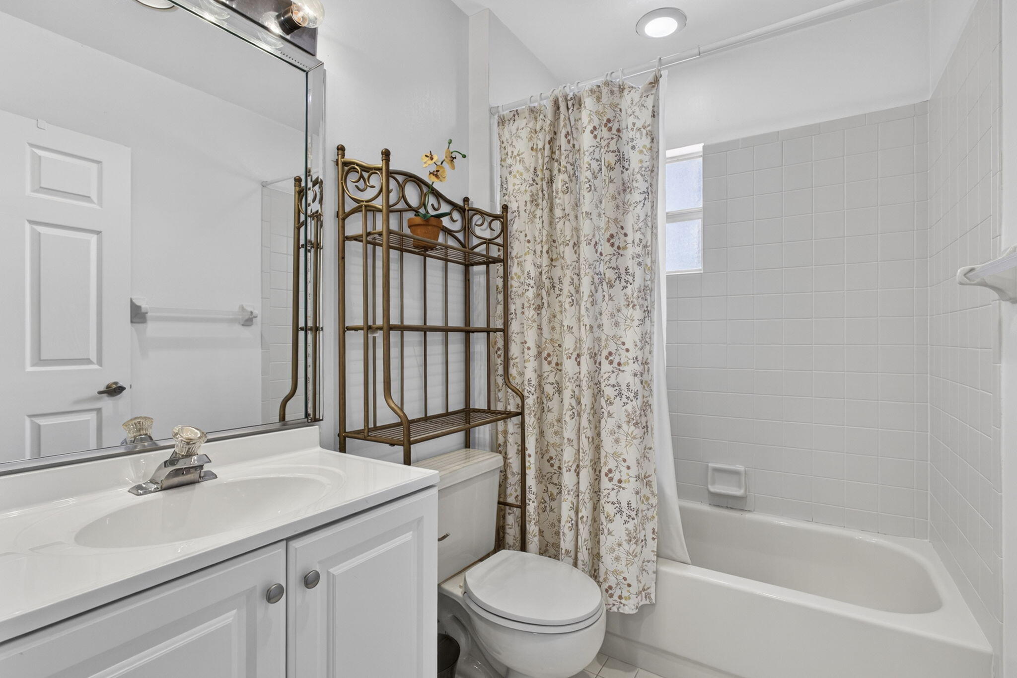 LAKEFIELD OF THE LANDINGS AT WELLINGTON 2B - Residential