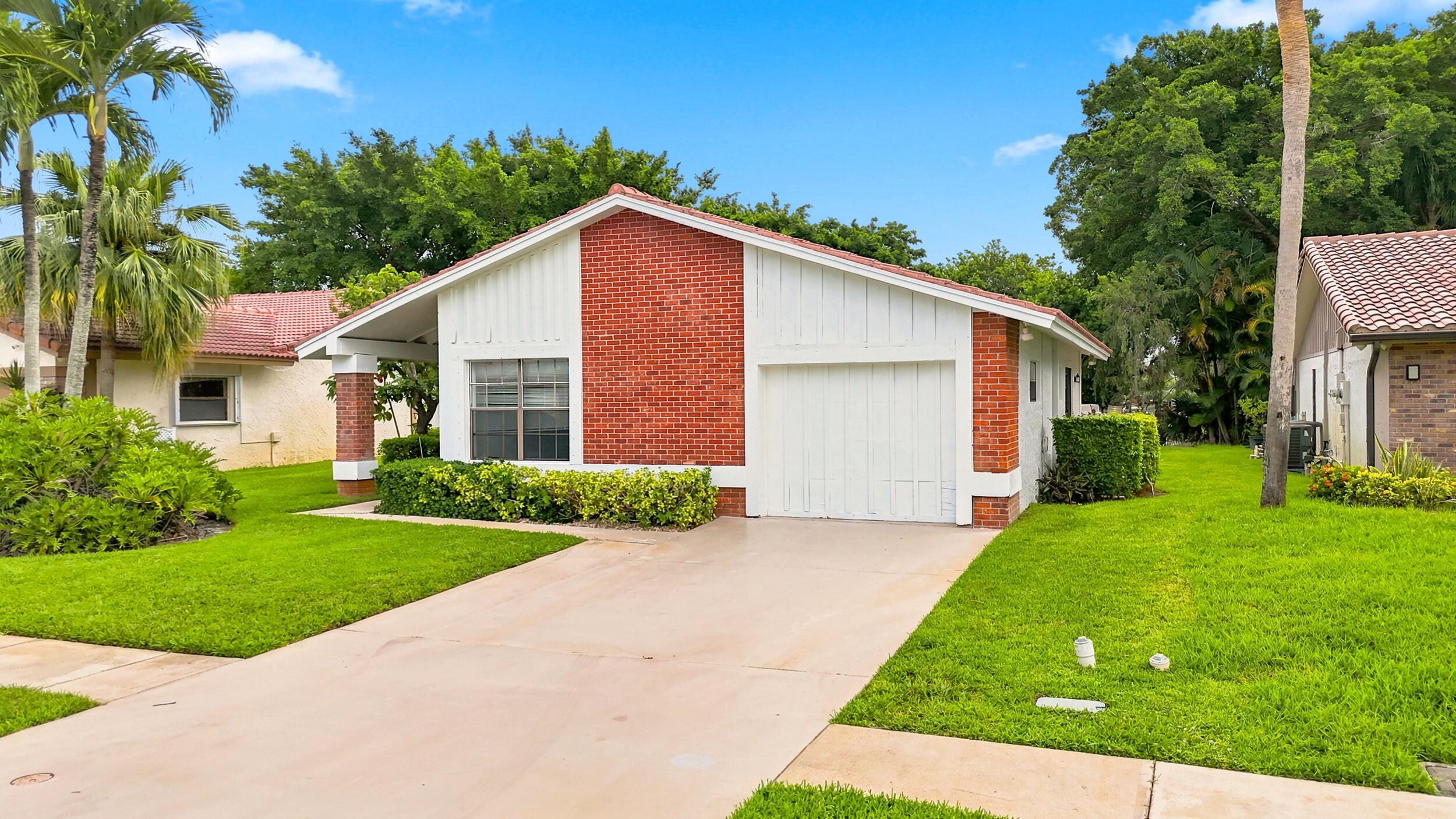 BOCA GREENS 3 - Residential