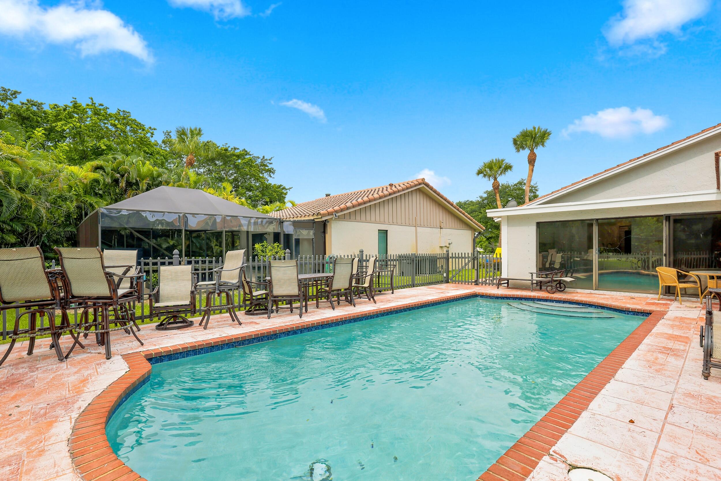 BOCA GREENS 3 - Residential