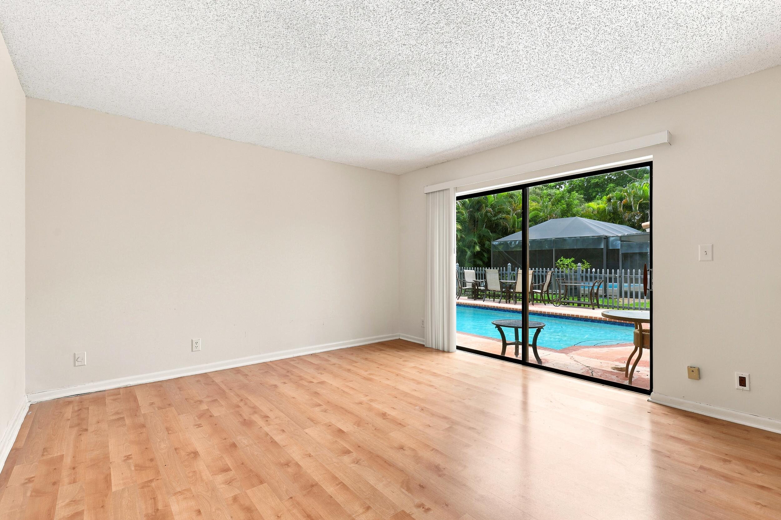 BOCA GREENS 3 - Residential