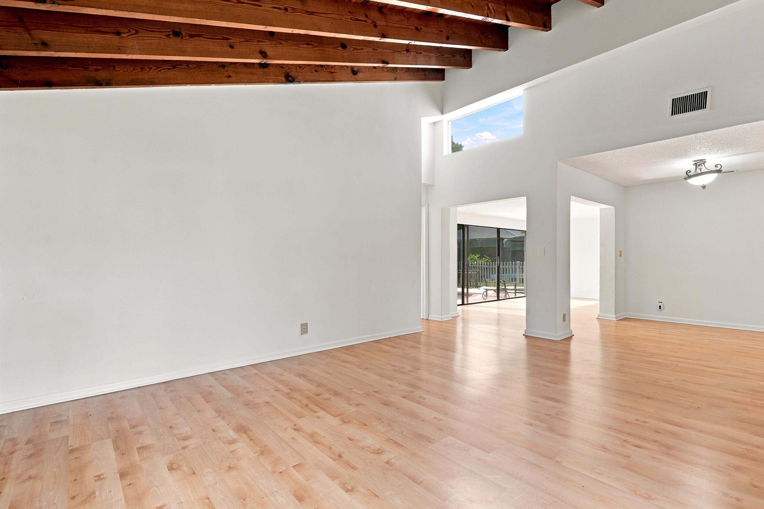 BOCA GREENS 3 - Residential