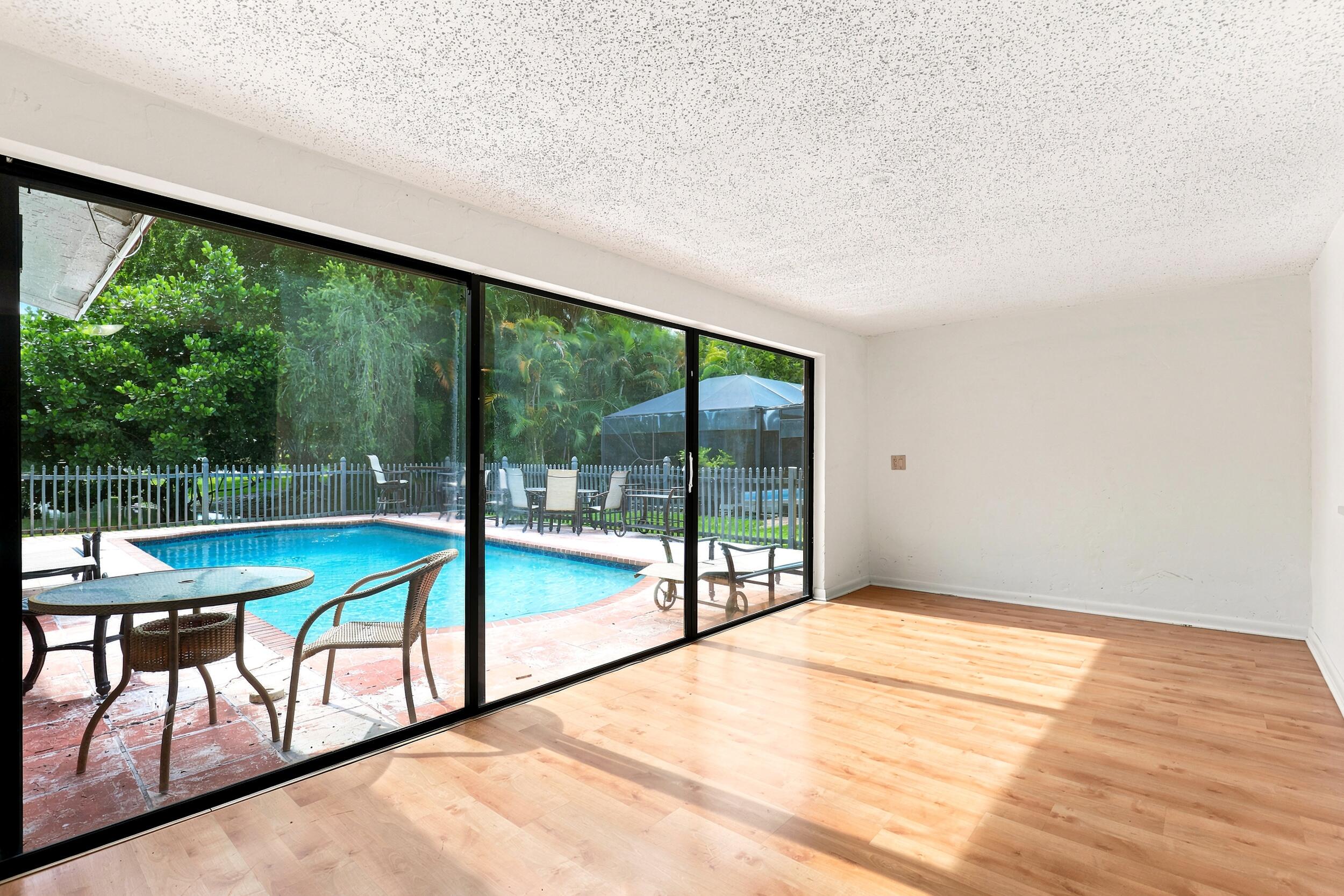 BOCA GREENS 3 - Residential