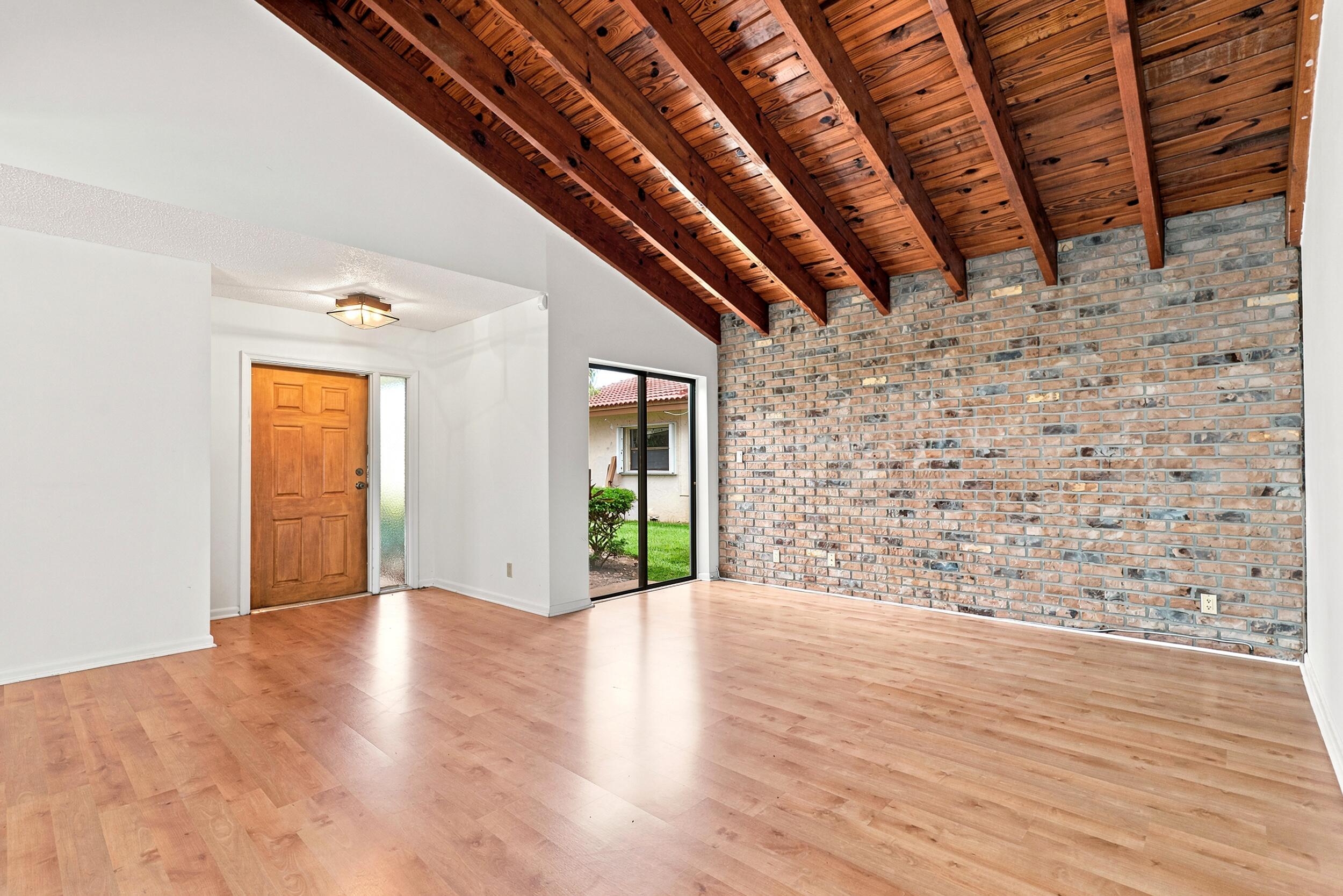 BOCA GREENS 3 - Residential