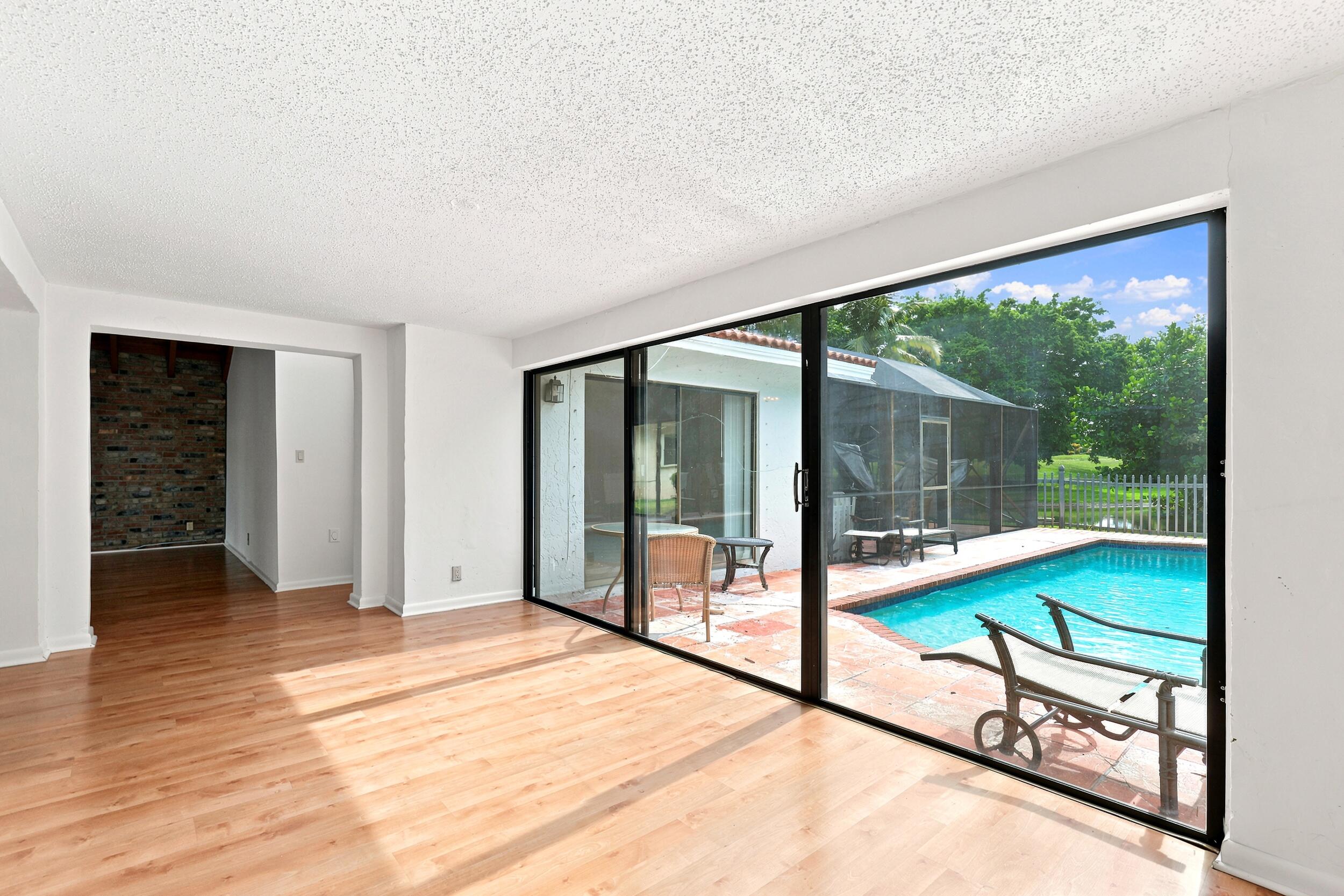 BOCA GREENS 3 - Residential