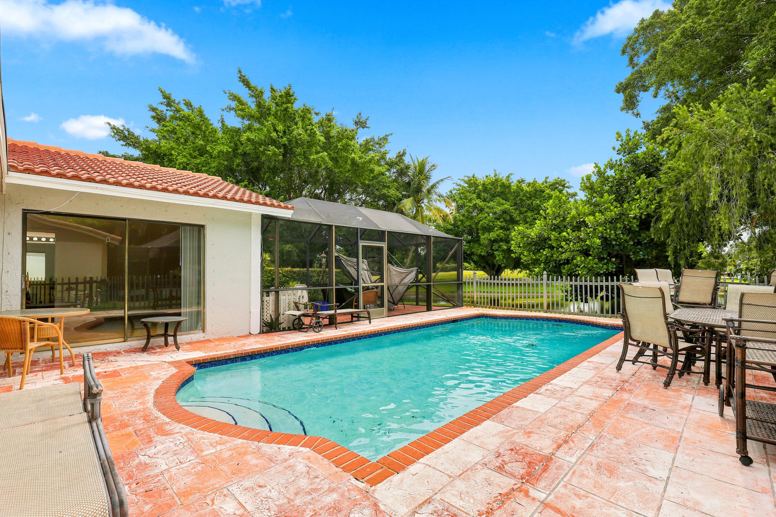 BOCA GREENS 3 - Residential