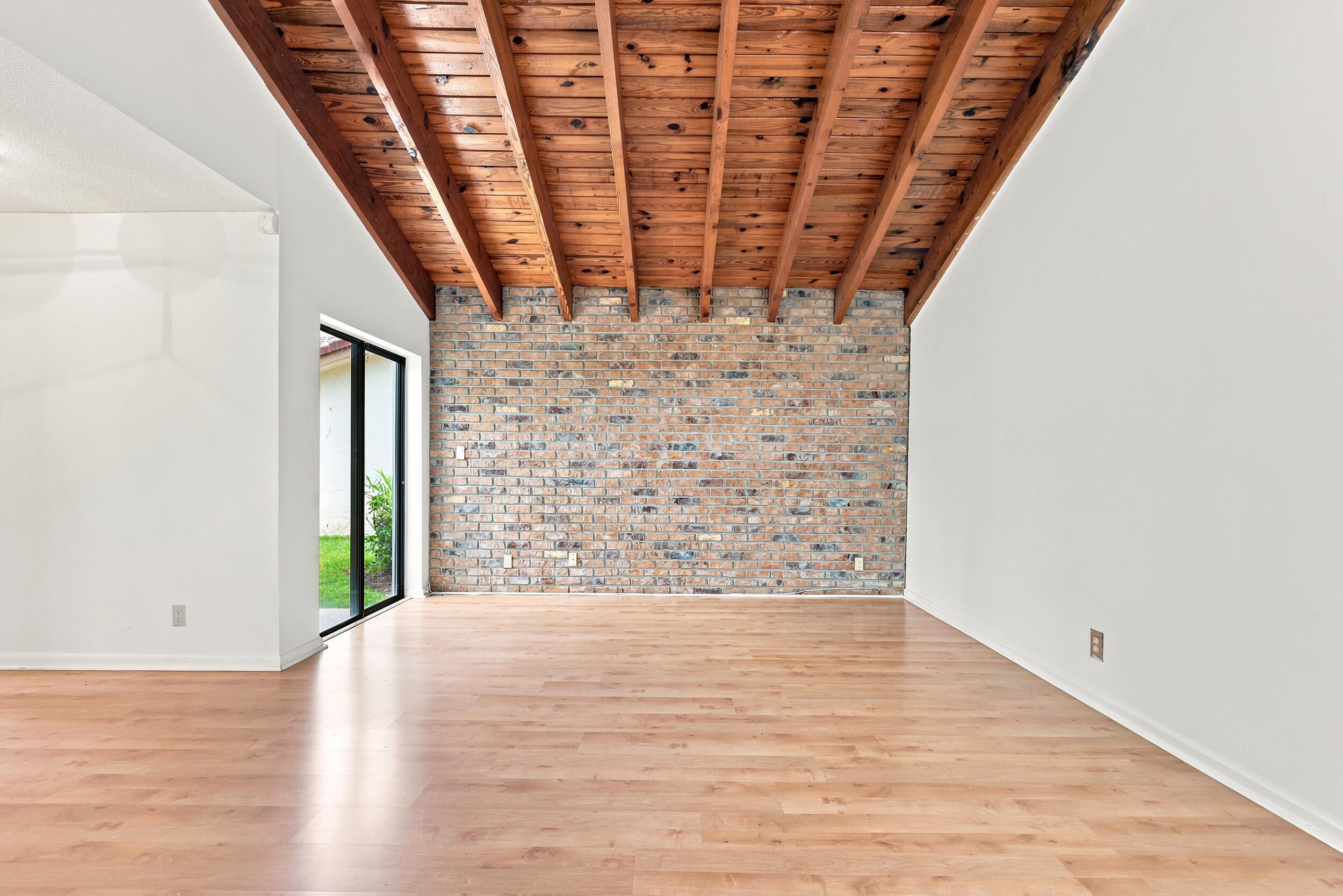 BOCA GREENS 3 - Residential