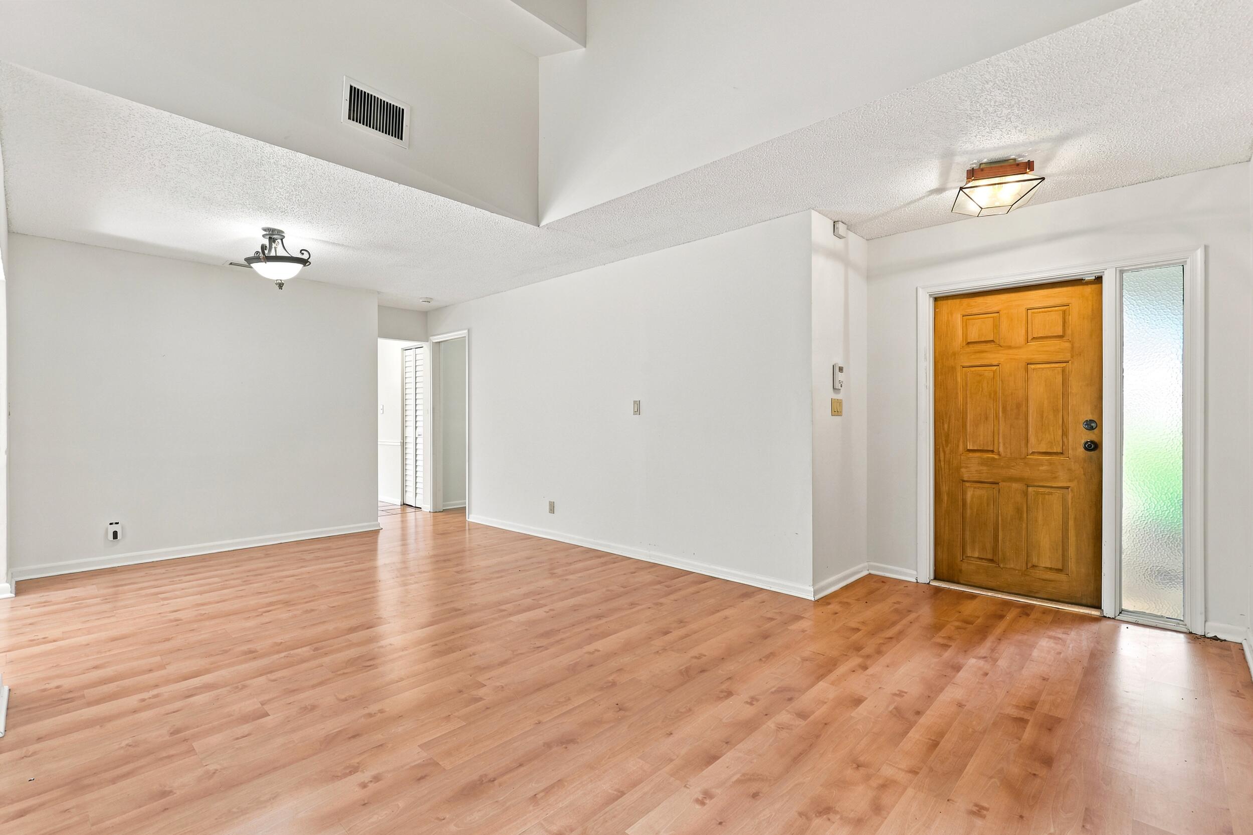 BOCA GREENS 3 - Residential