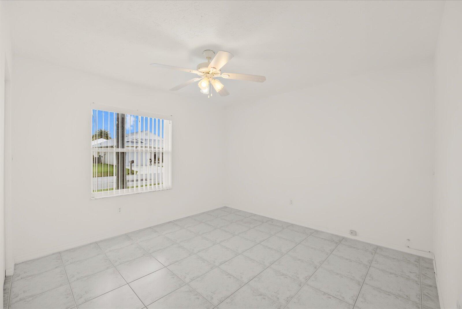 SPANISH LAKES FAIRWAYS NE PHASE - Residential